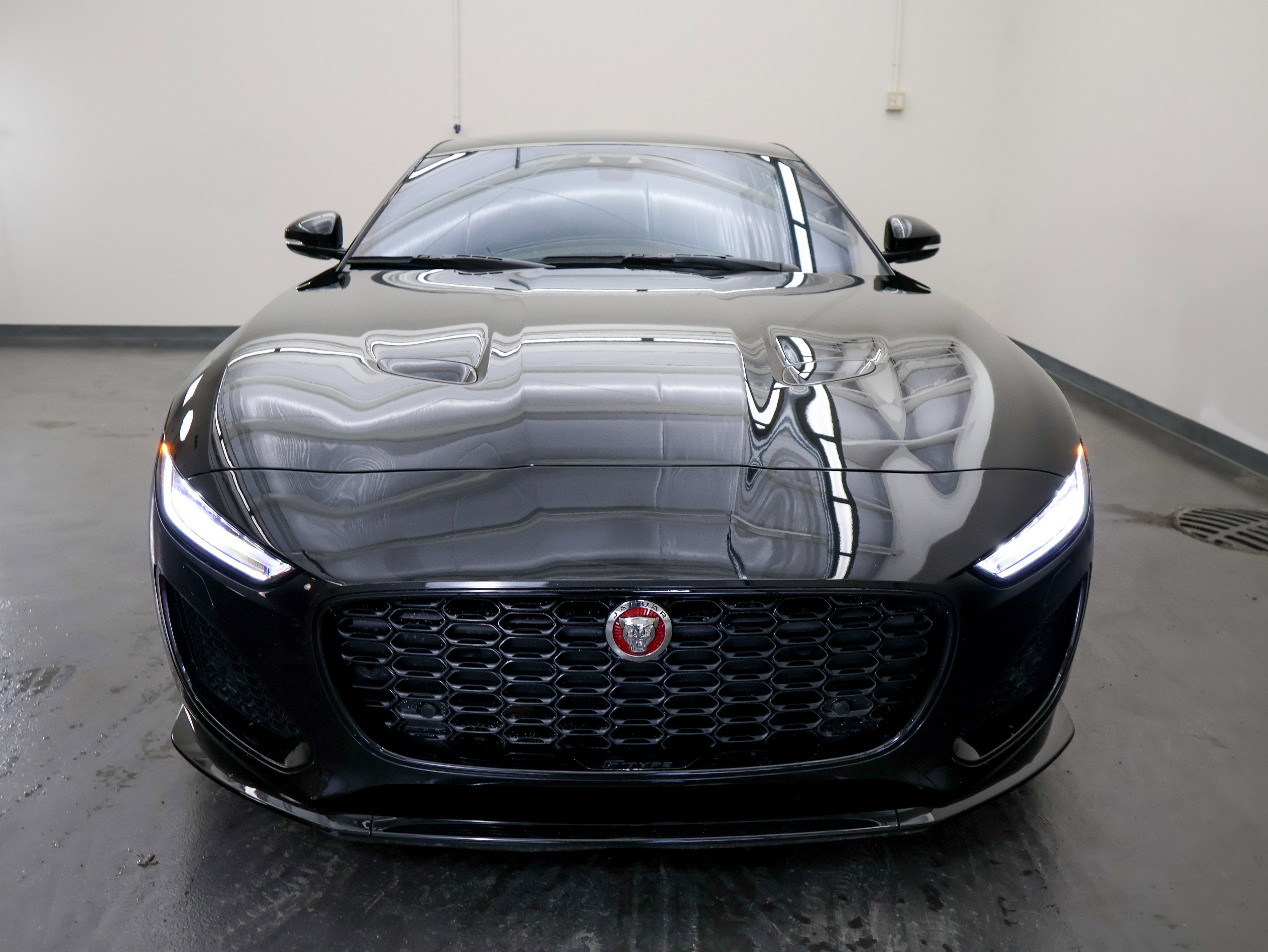 2023 Jaguar F-TYPE P450