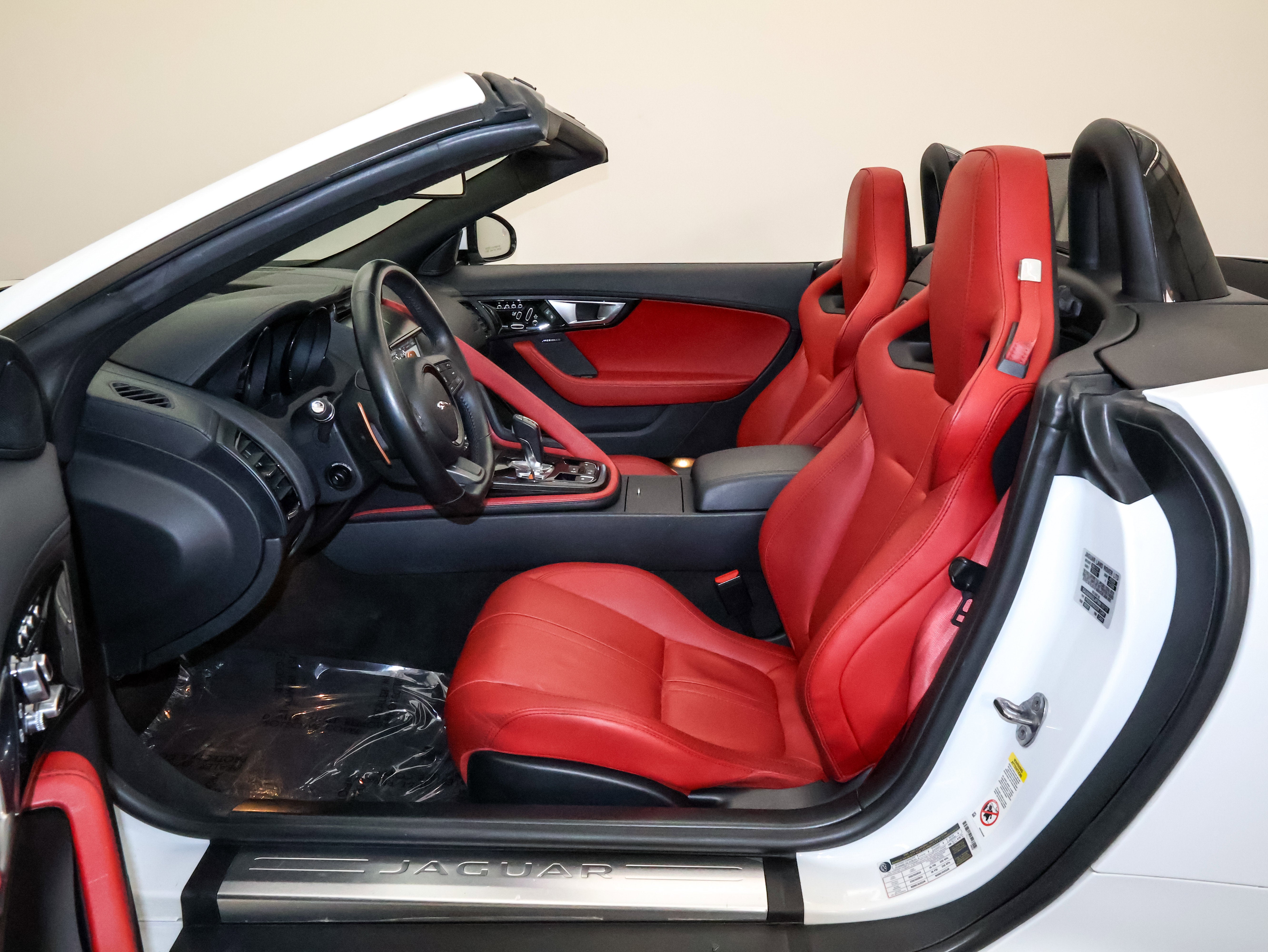 2015 Jaguar F-TYPE V8 S