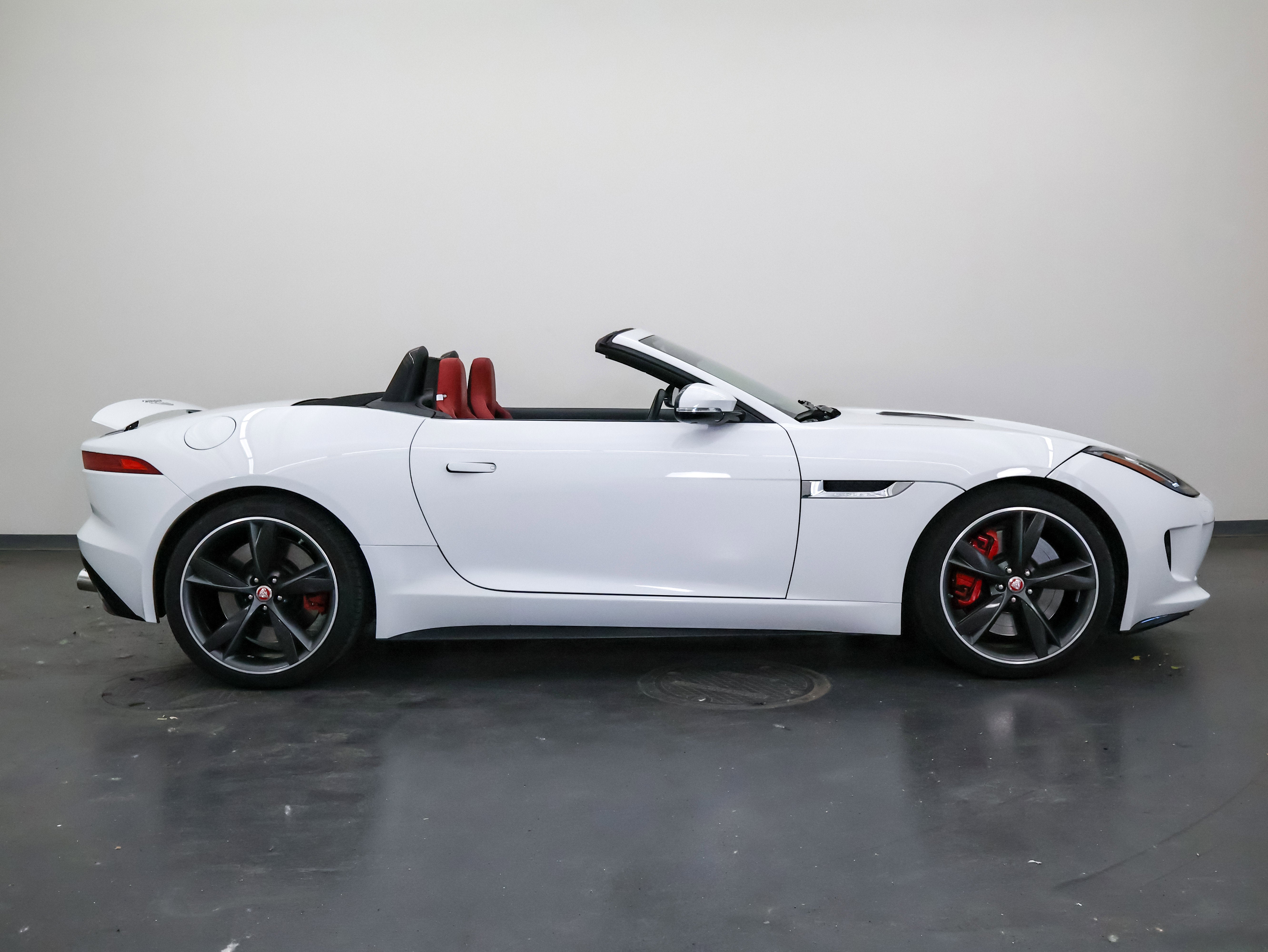 2015 Jaguar F-TYPE V8 S