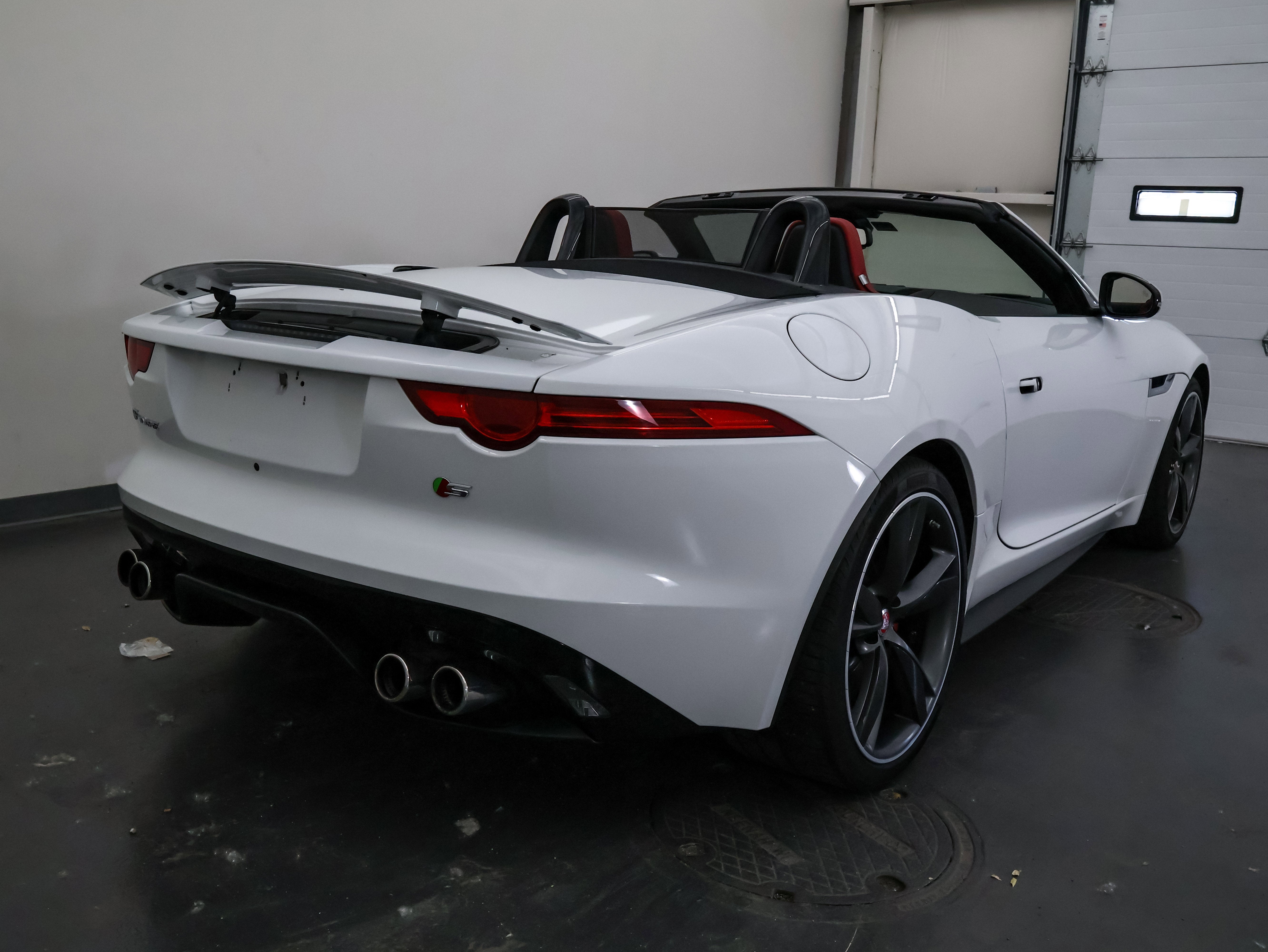 2015 Jaguar F-TYPE V8 S