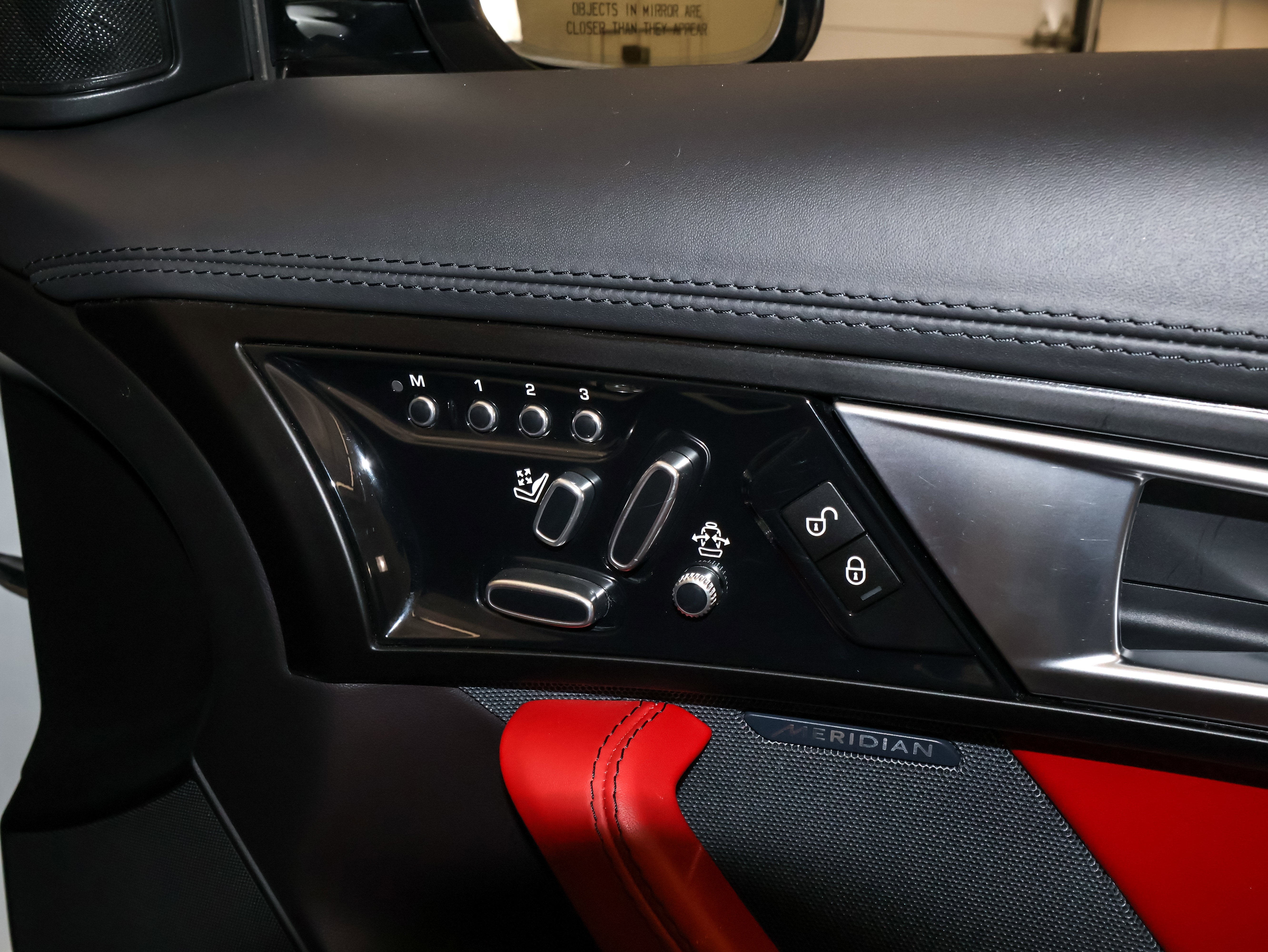 2015 Jaguar F-TYPE V8 S