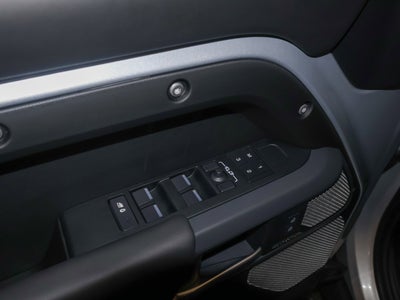 2024 Land Rover Defender X-Dynamic SE