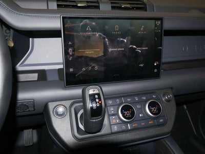 2024 Land Rover Defender X-Dynamic SE