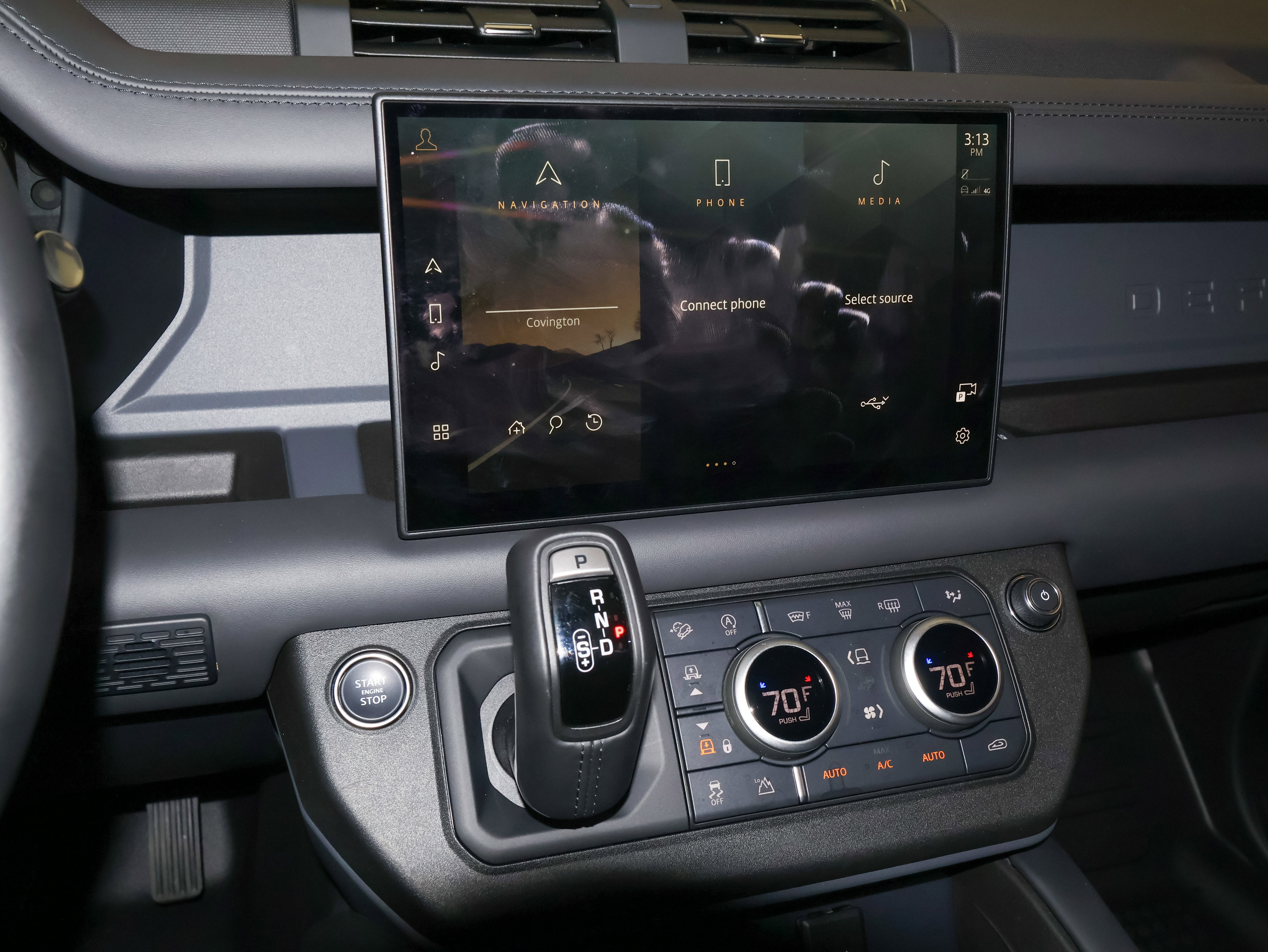 2024 Land Rover Defender X-Dynamic SE