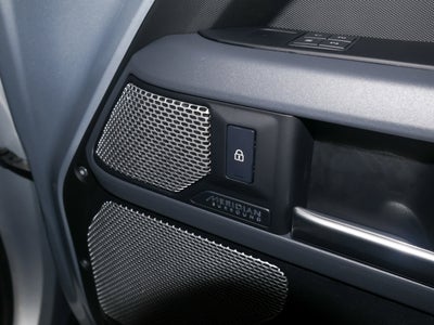 2024 Land Rover Defender X-Dynamic SE