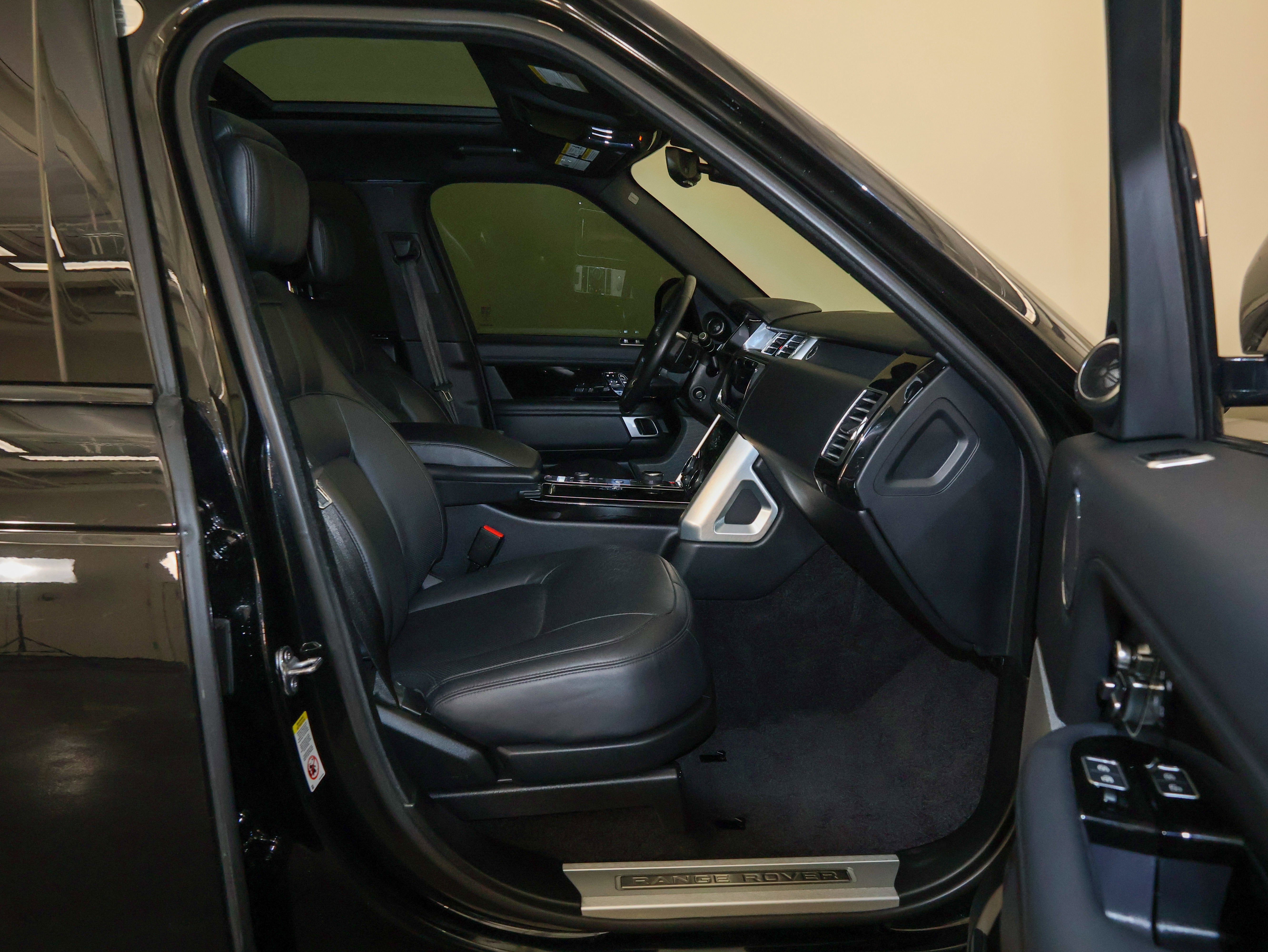 2022 Land Rover Range Rover Westminster