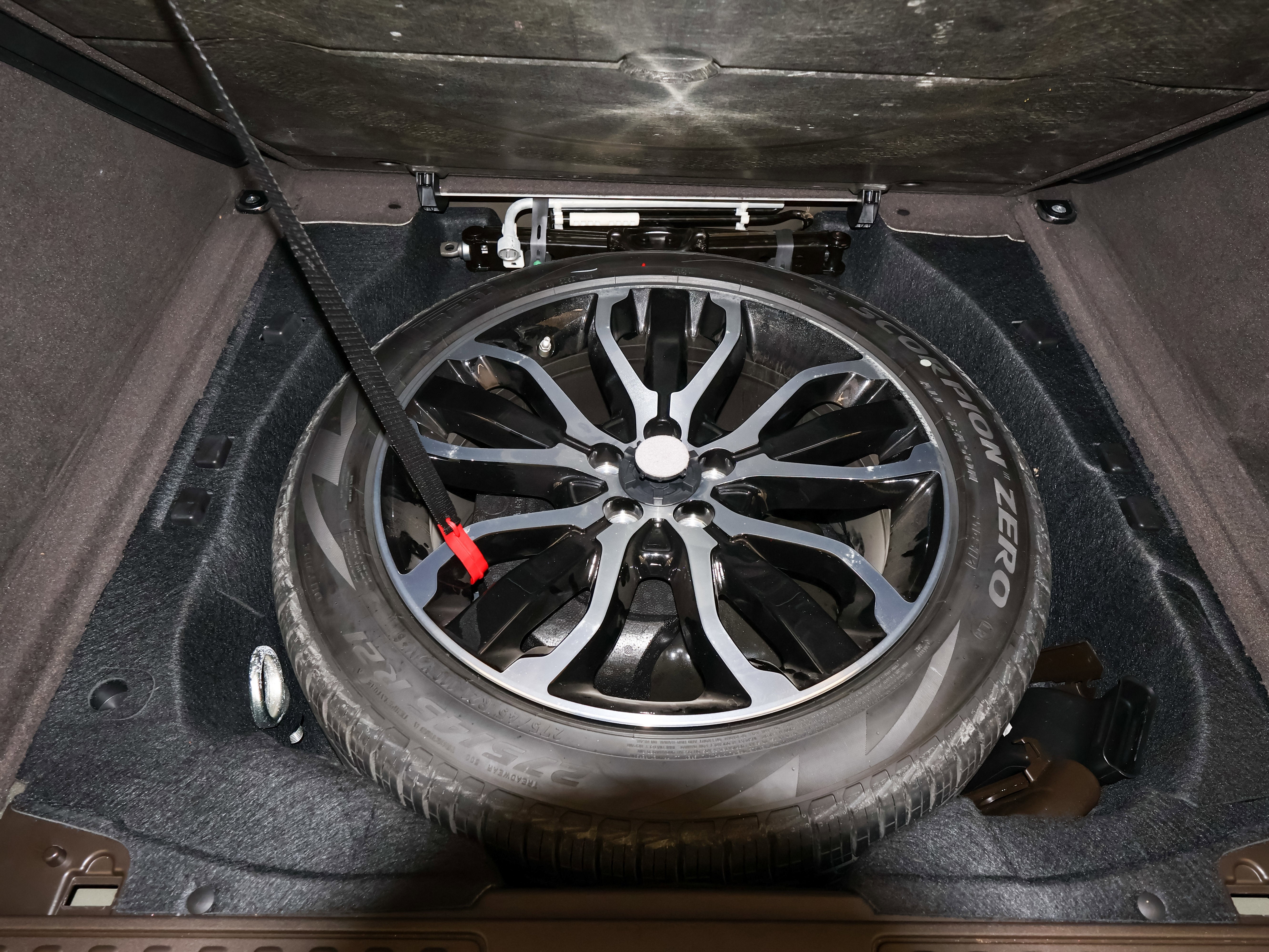 2020 Land Rover Range Rover Sport HSE