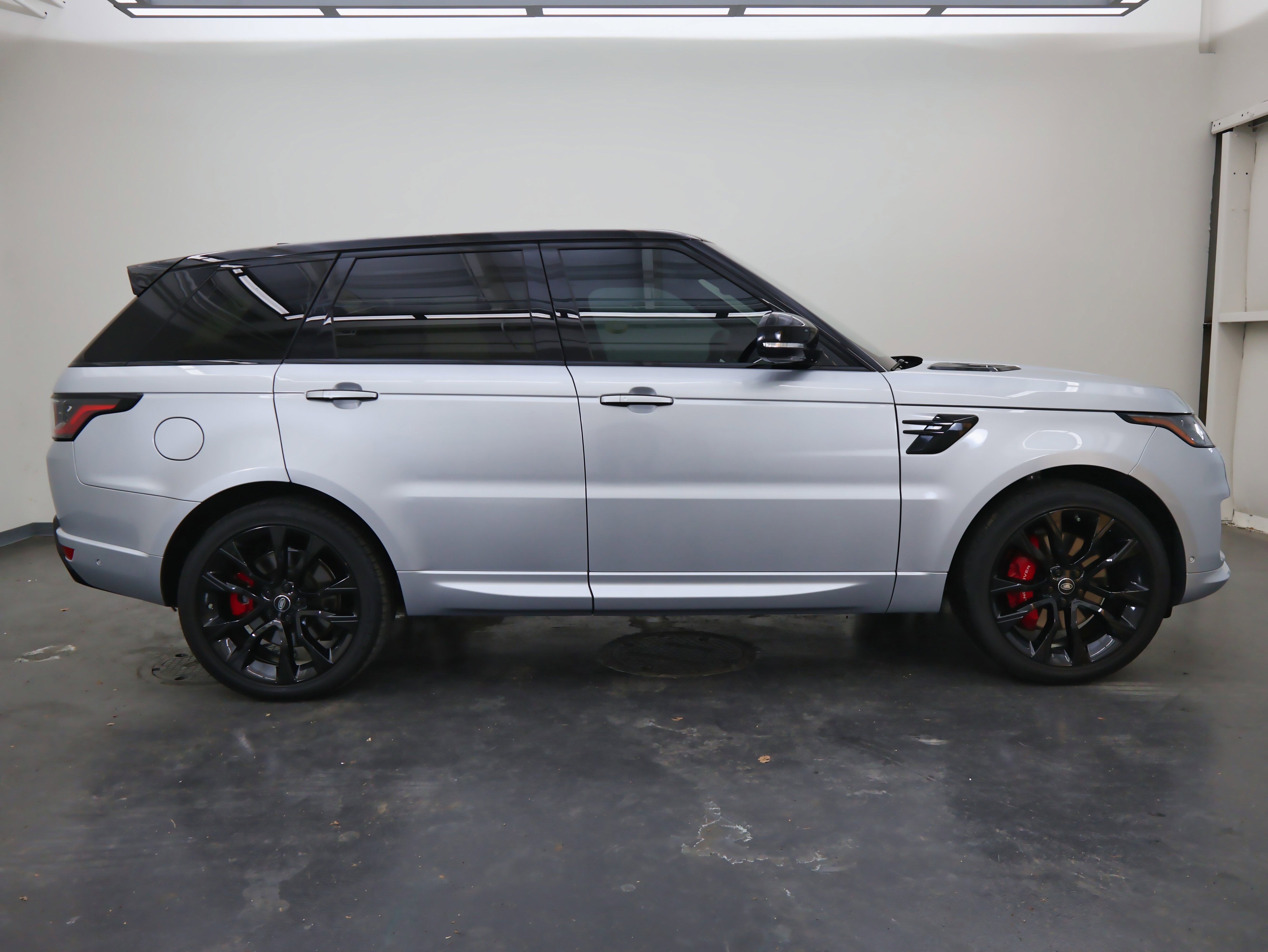 2020 Land Rover Range Rover Sport HST