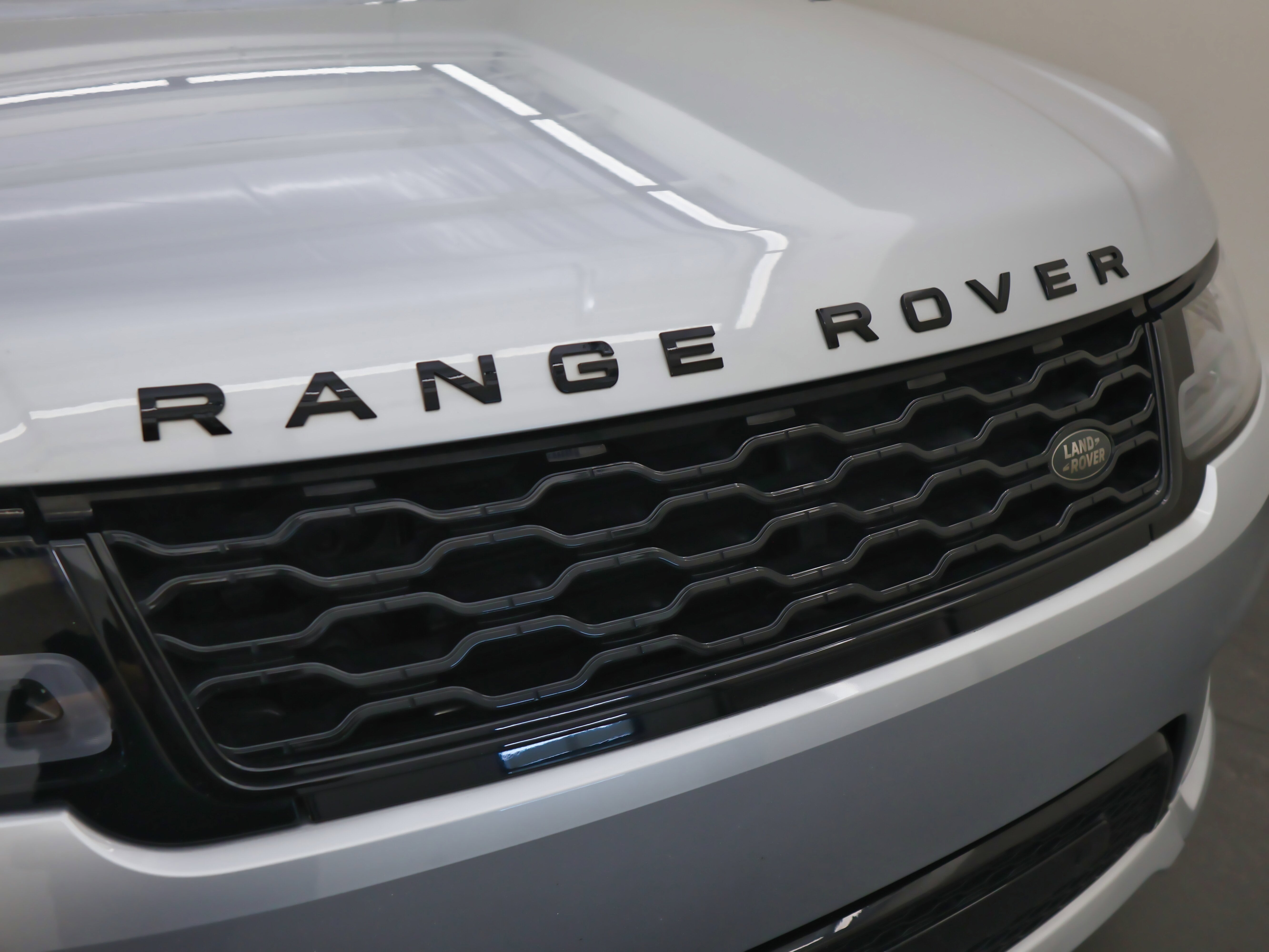 2020 Land Rover Range Rover Sport HST
