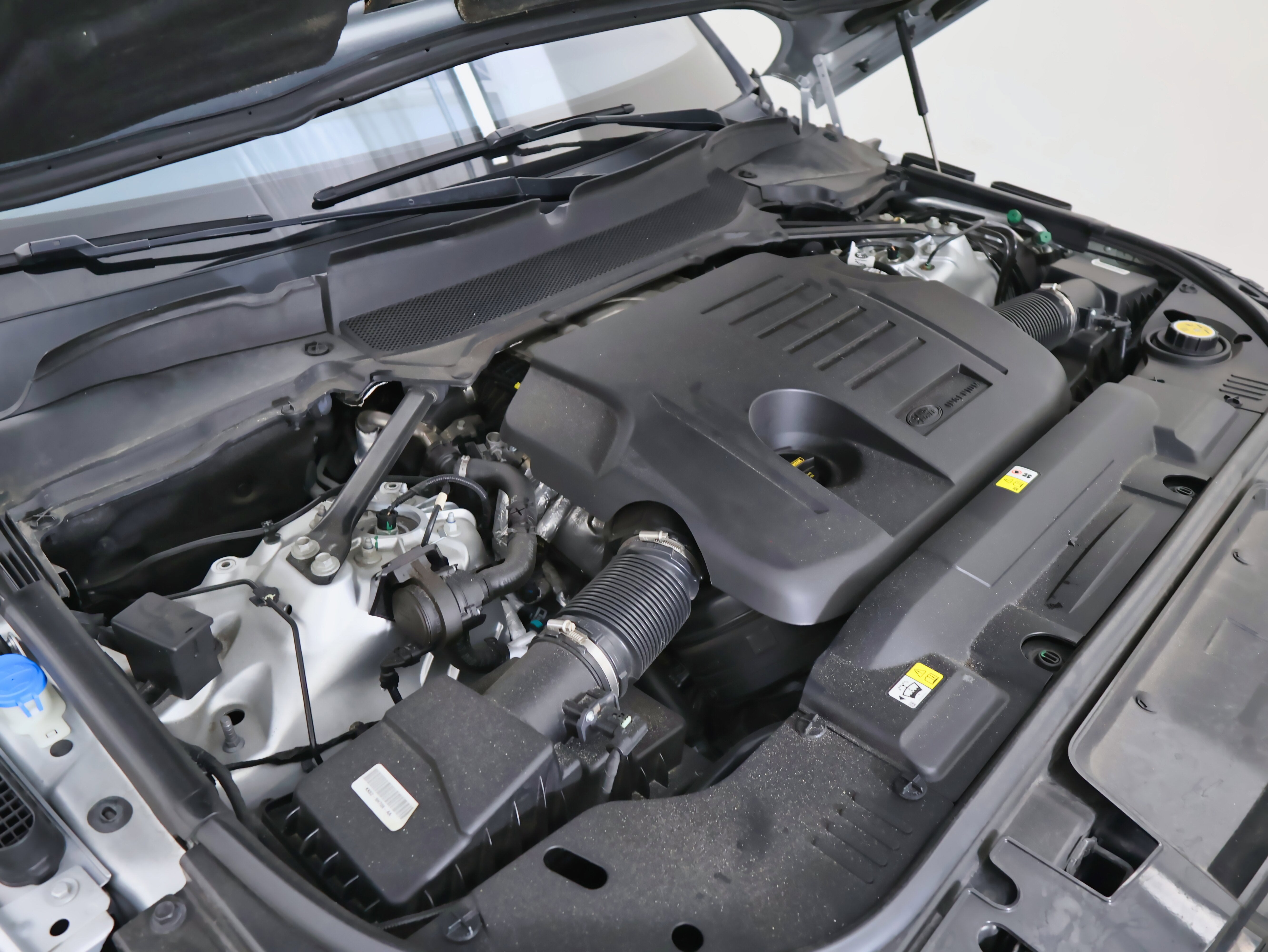 2020 Land Rover Range Rover Sport HST