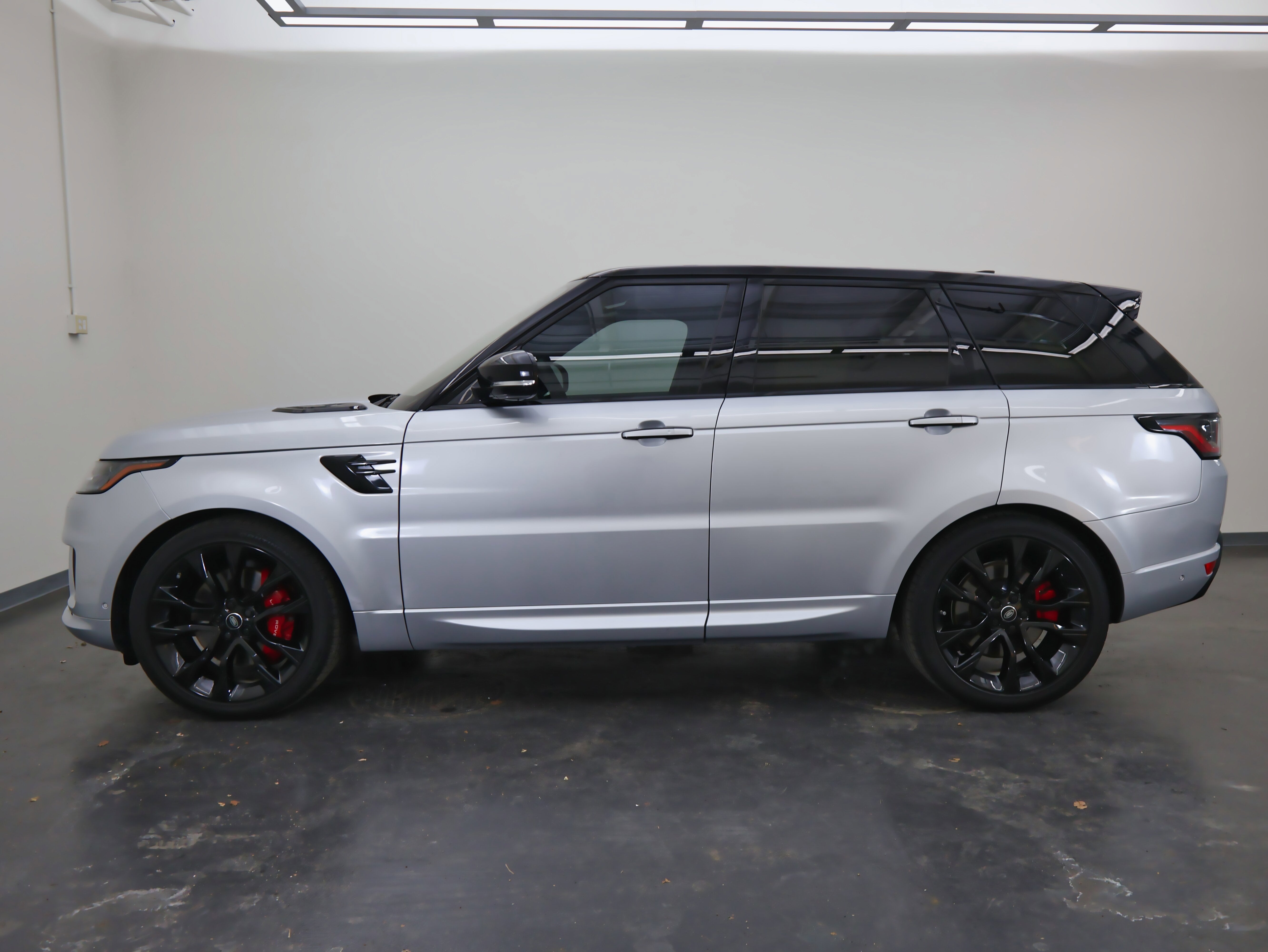 2020 Land Rover Range Rover Sport HST