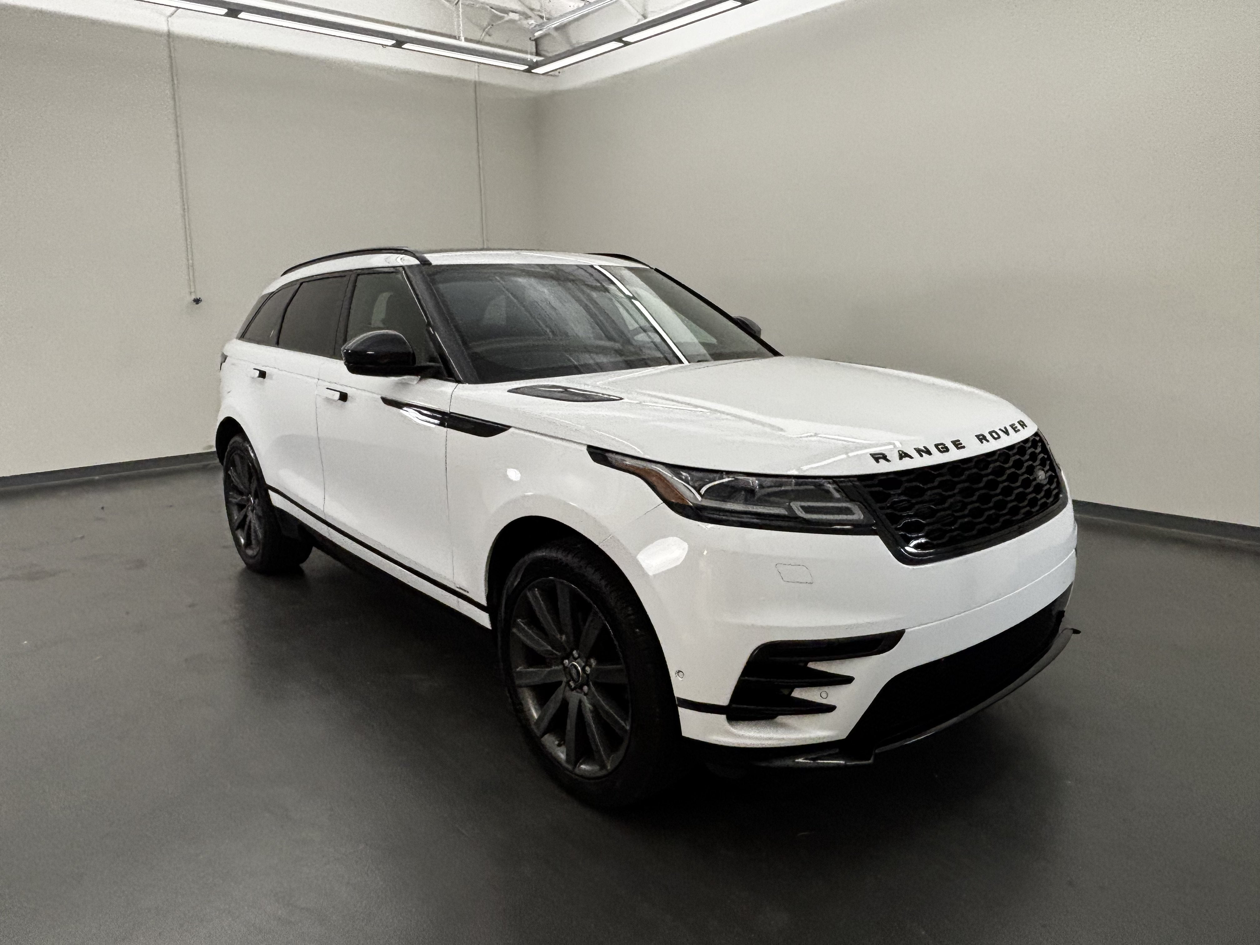 2018 Land Rover Range Rover Velar R-Dynamic HSE