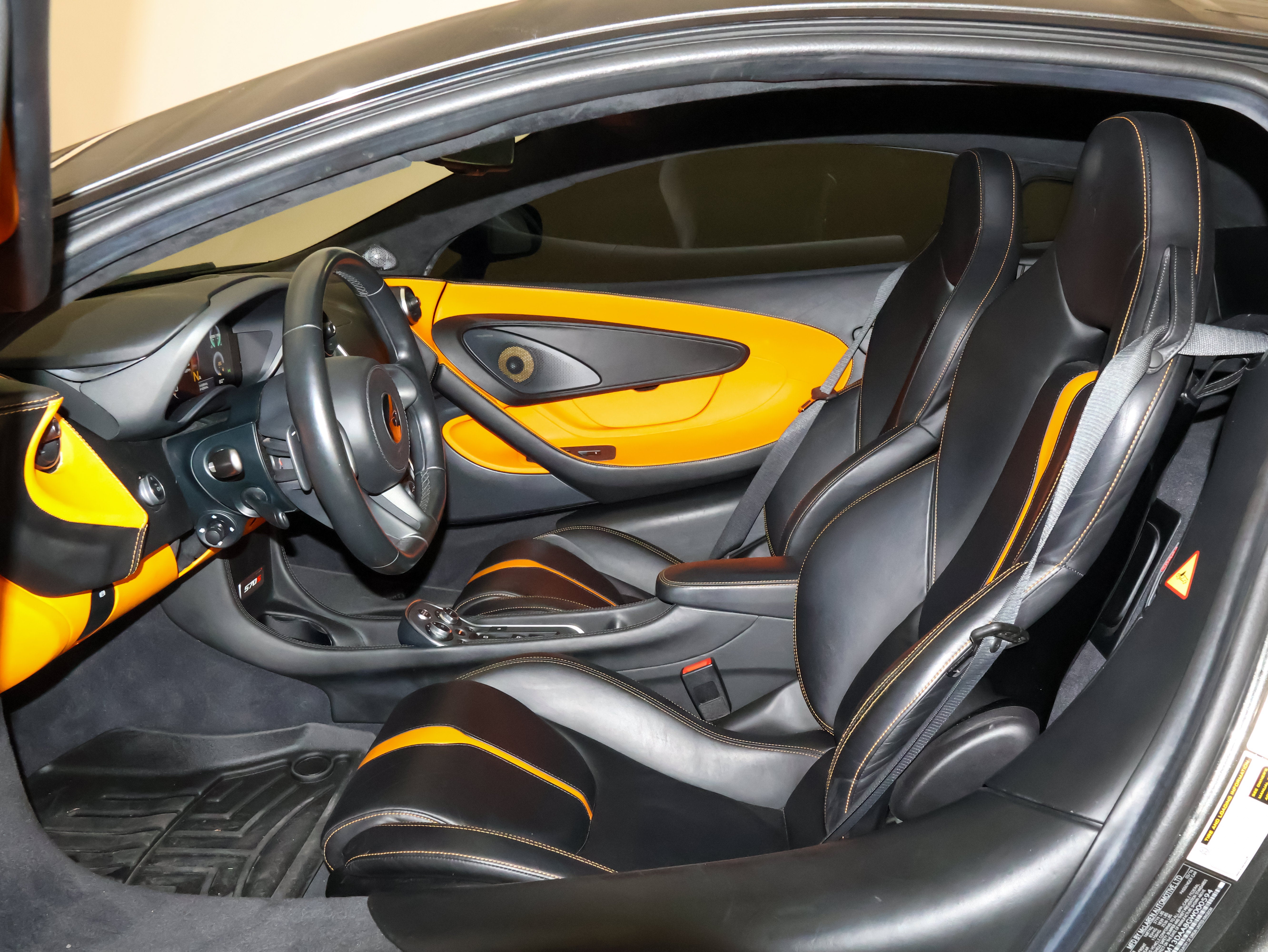 2016 McLaren 570S Base