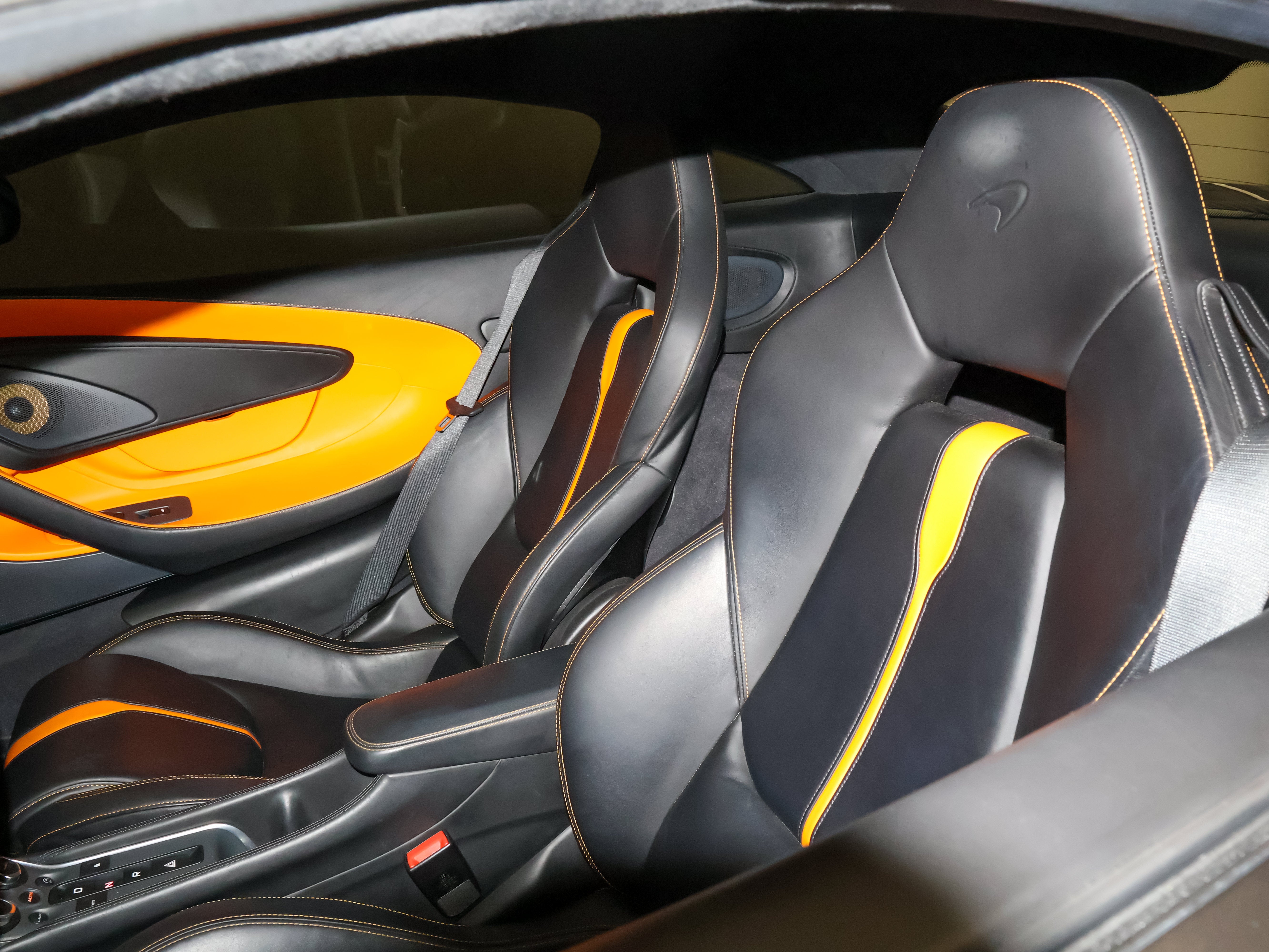 2016 McLaren 570S Base