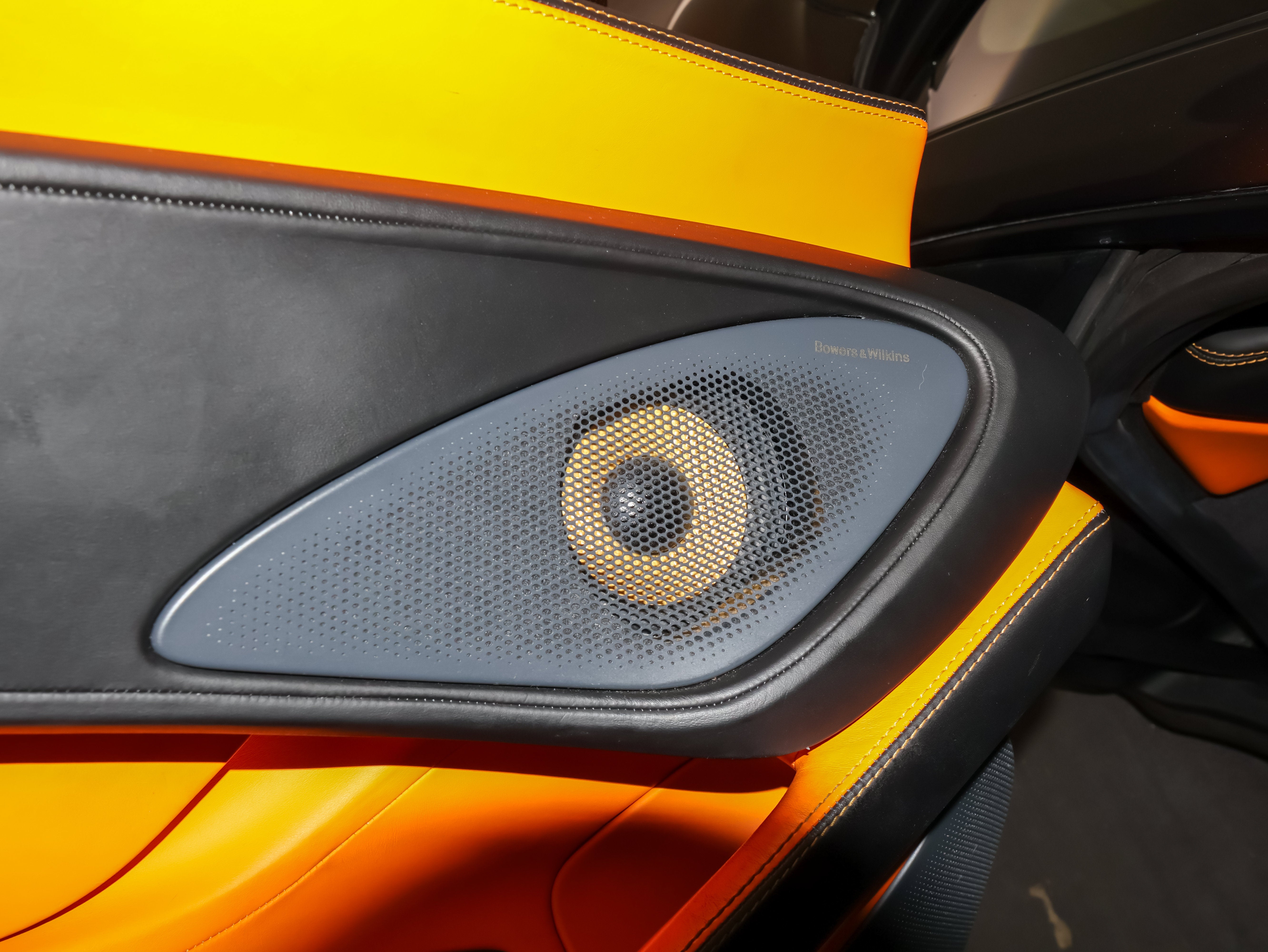 2016 McLaren 570S Base