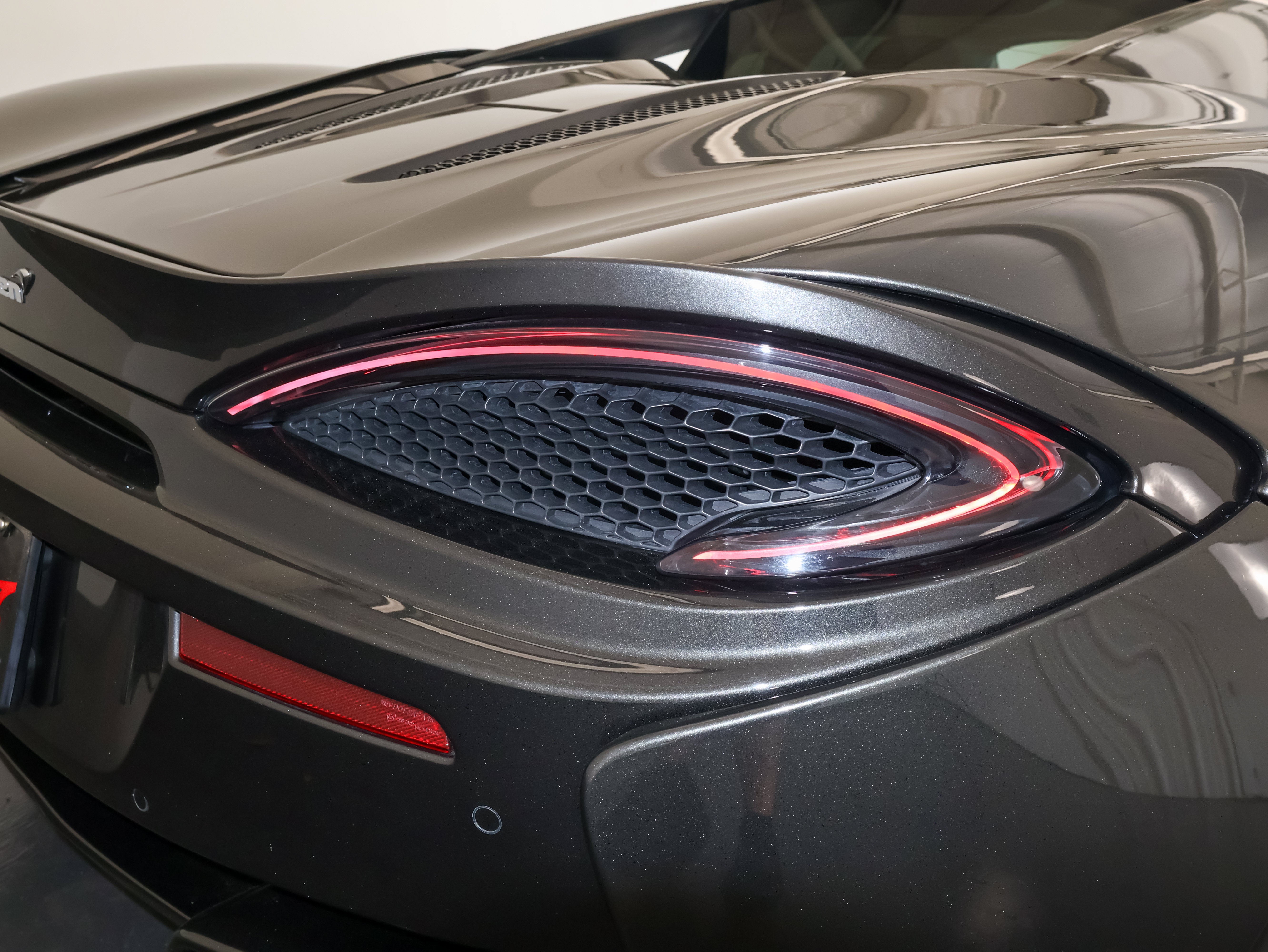 2016 McLaren 570S Base