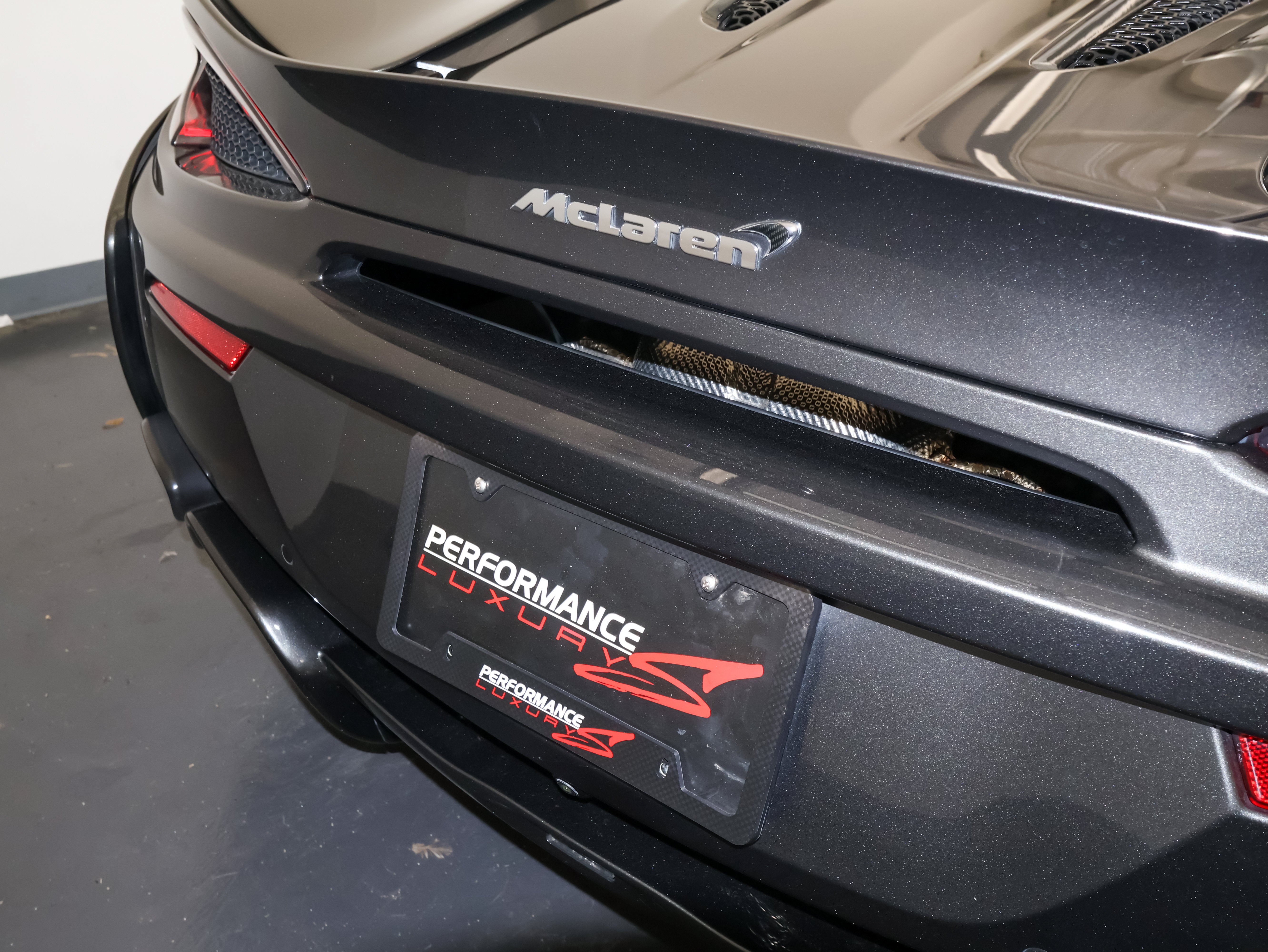 2016 McLaren 570S Base