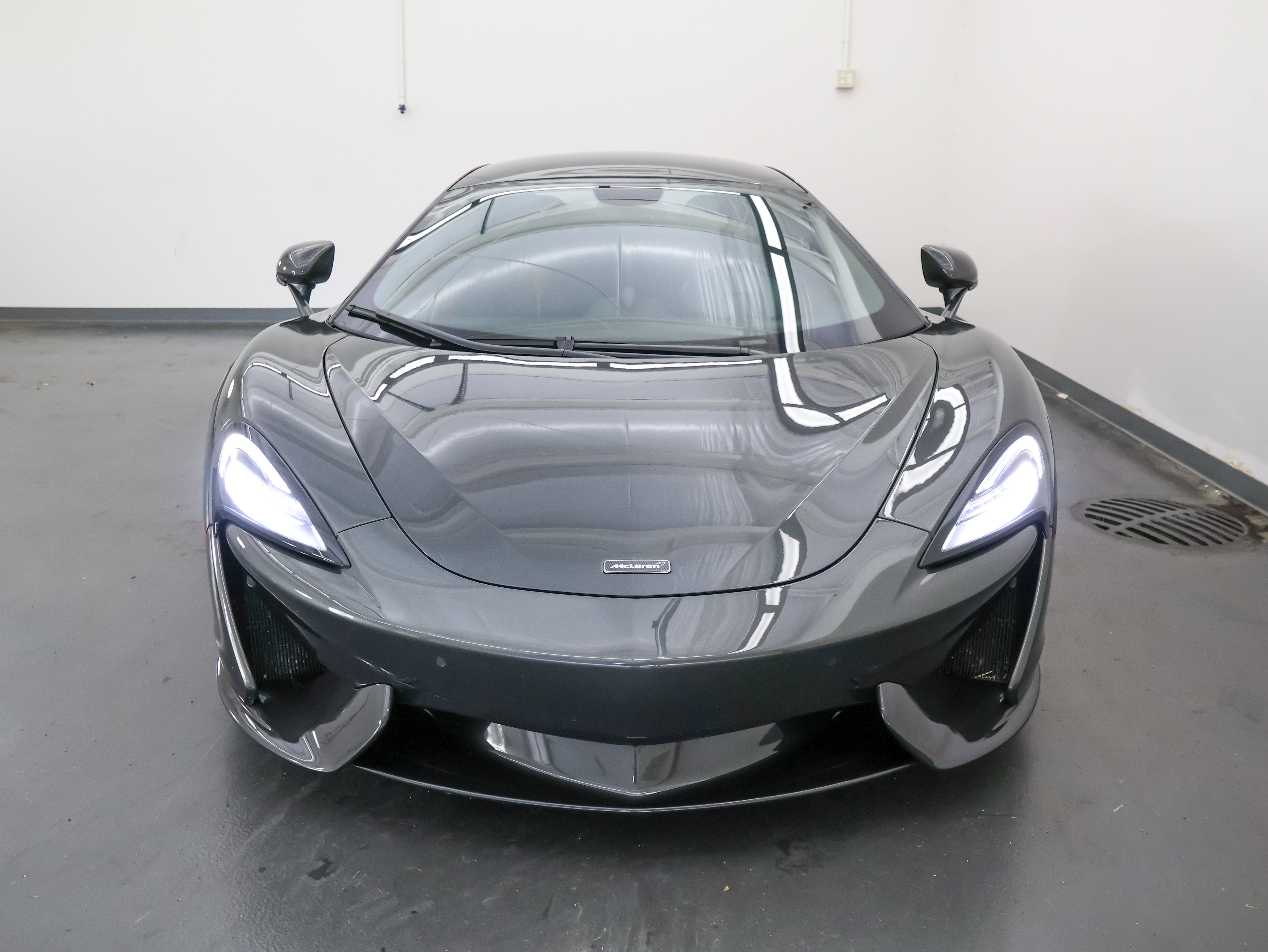 2016 McLaren 570S Base