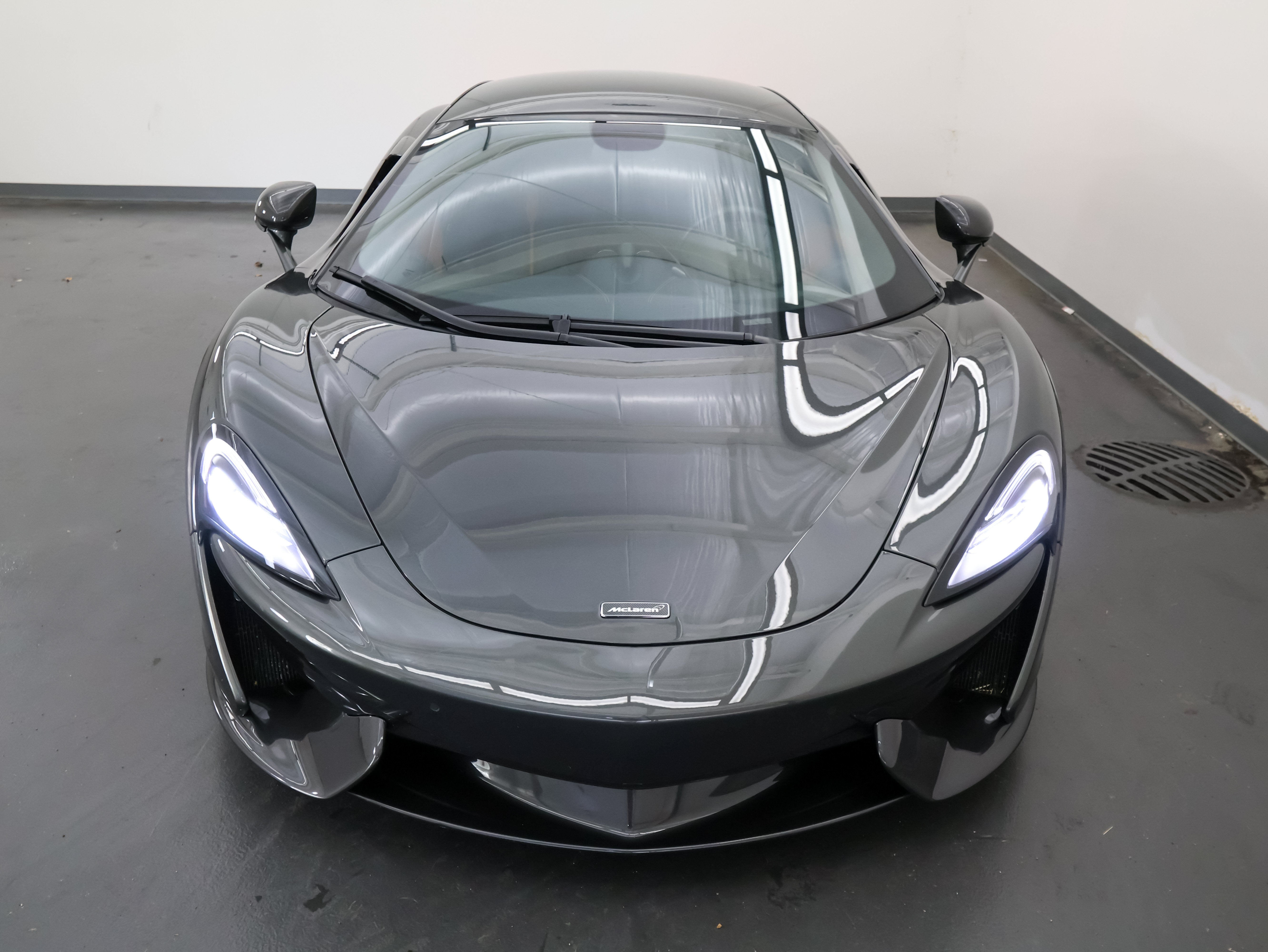 2016 McLaren 570S Base