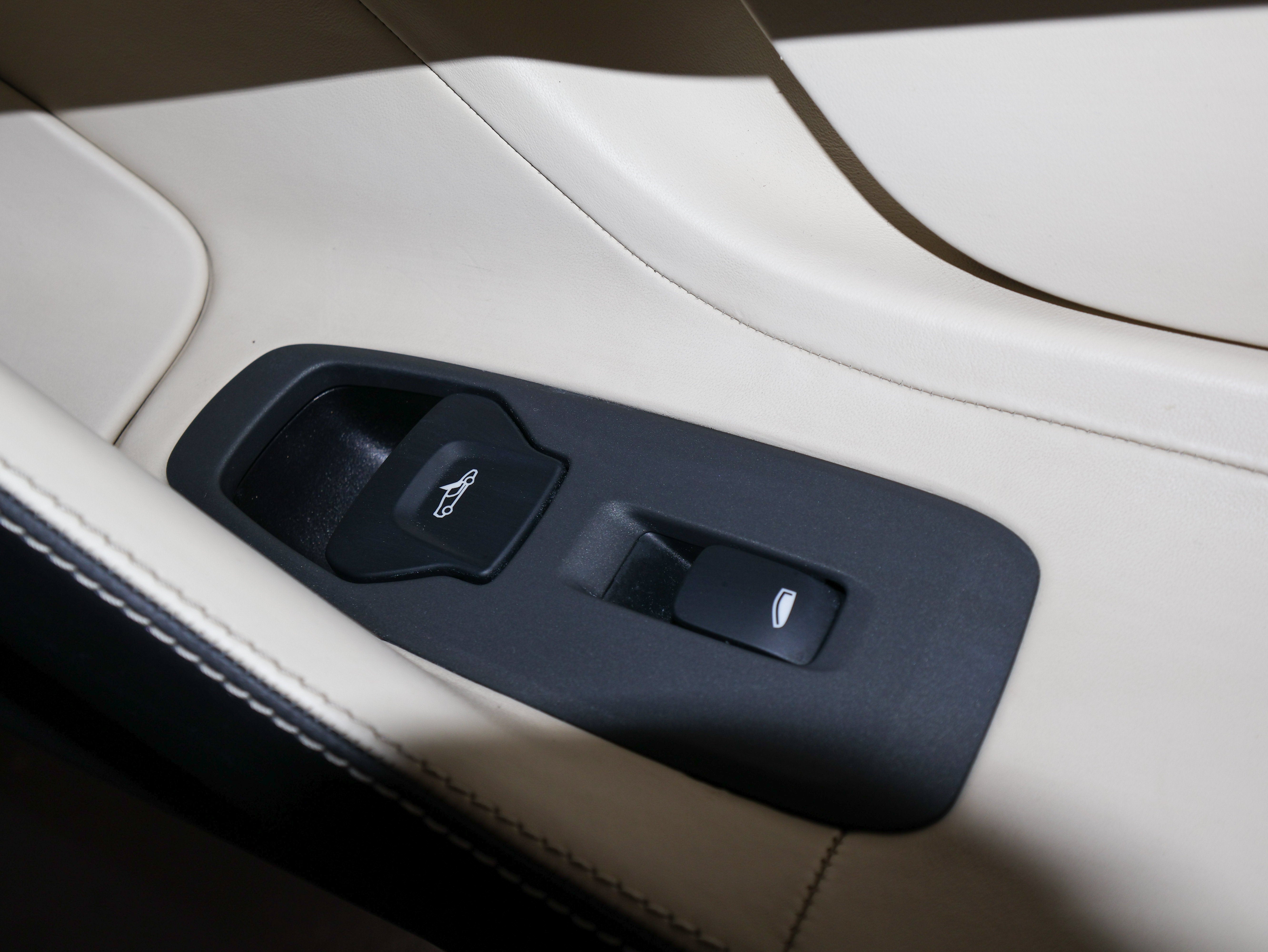 2018 McLaren 570GT Base