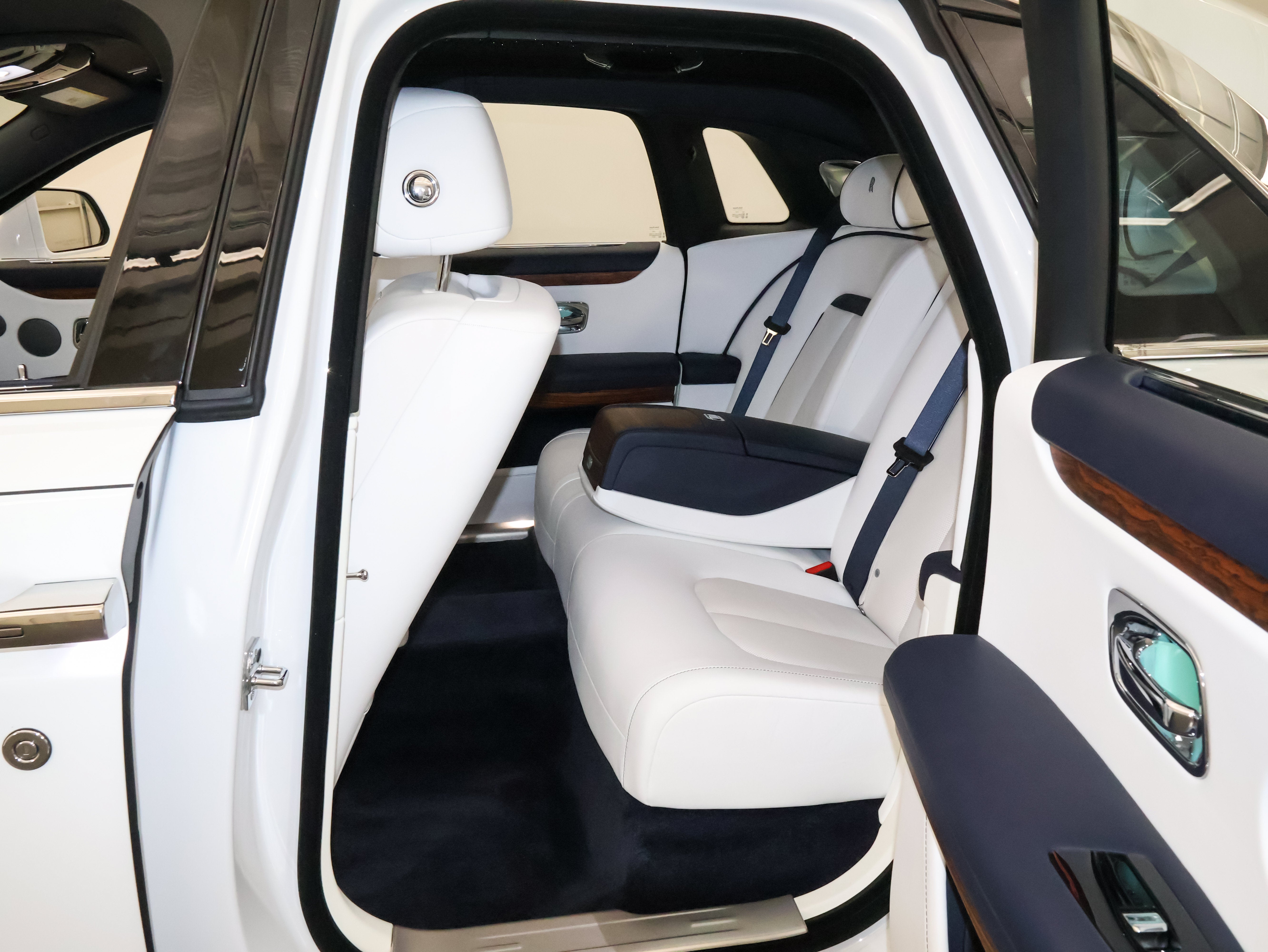 2022 Rolls-Royce Ghost Base