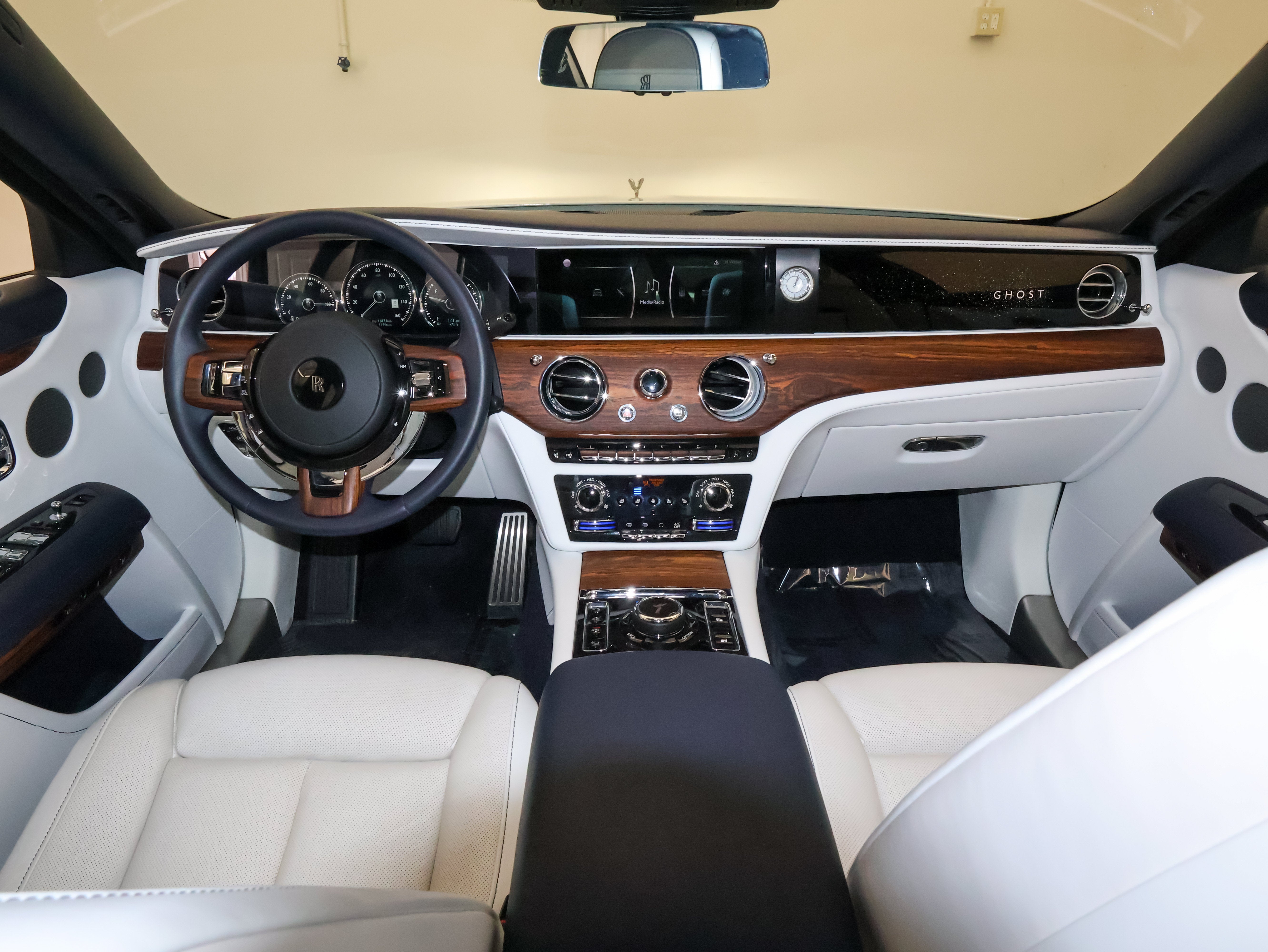 2022 Rolls-Royce Ghost Base