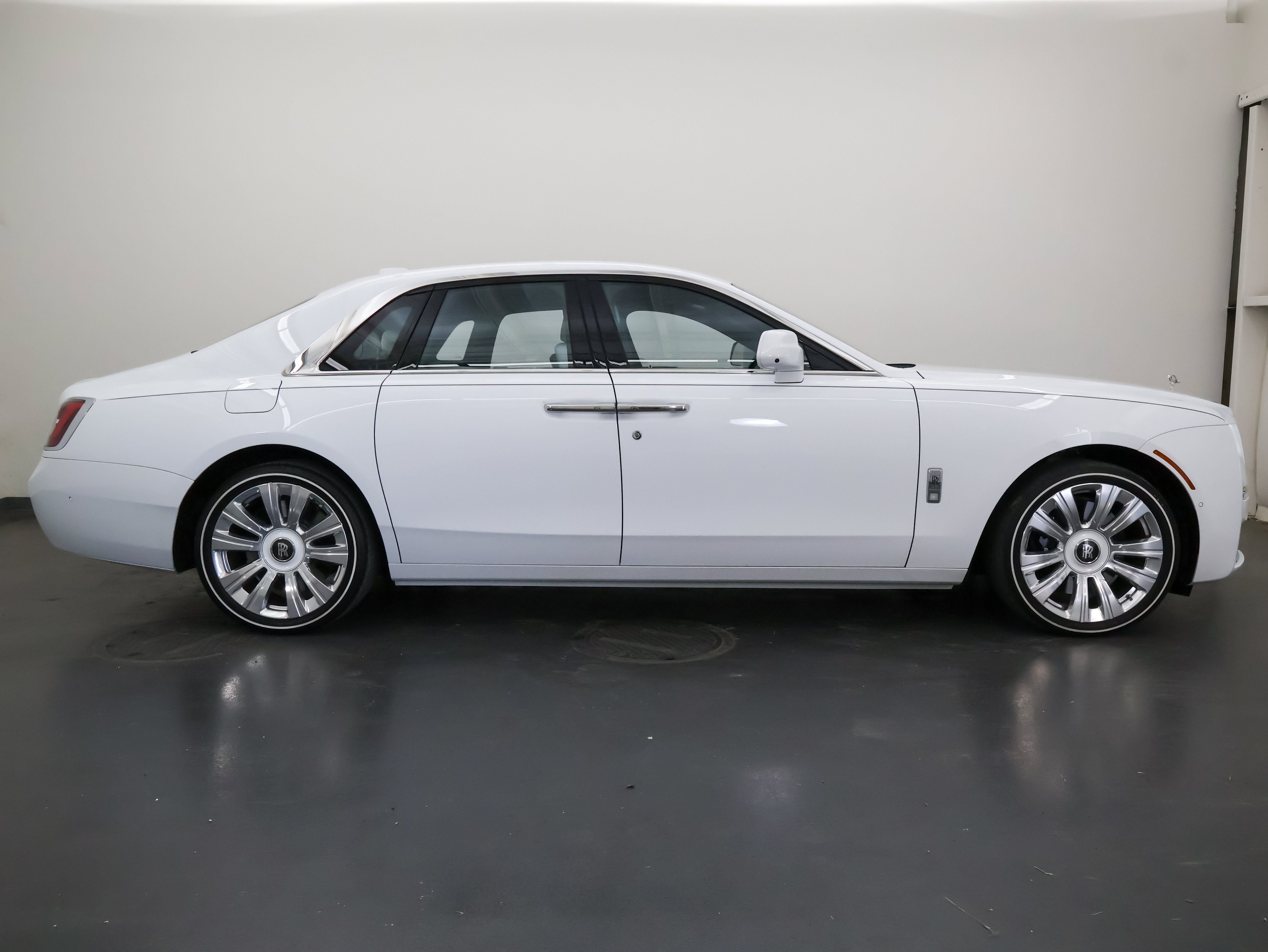 2022 Rolls-Royce Ghost Base