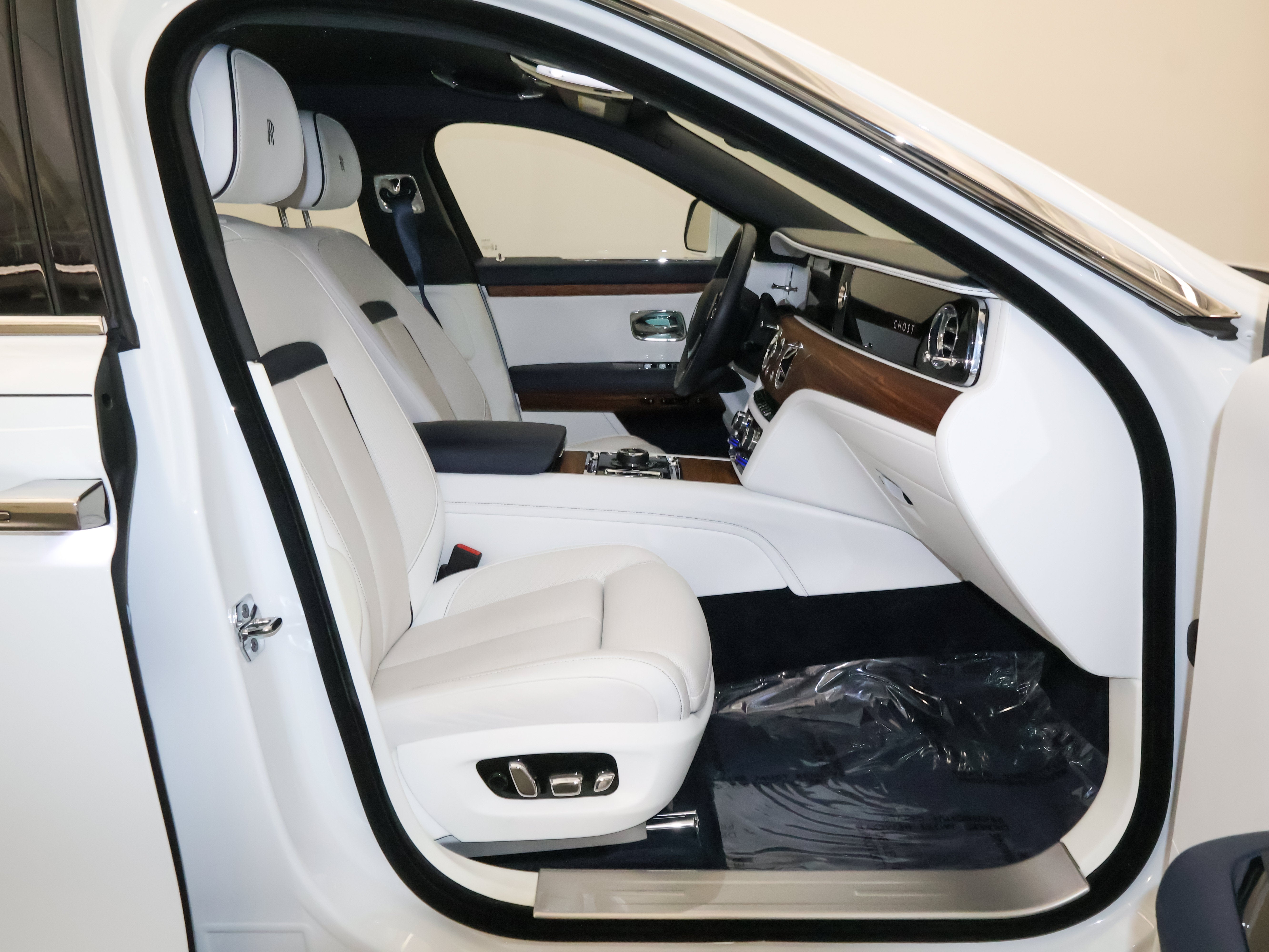 2022 Rolls-Royce Ghost Base