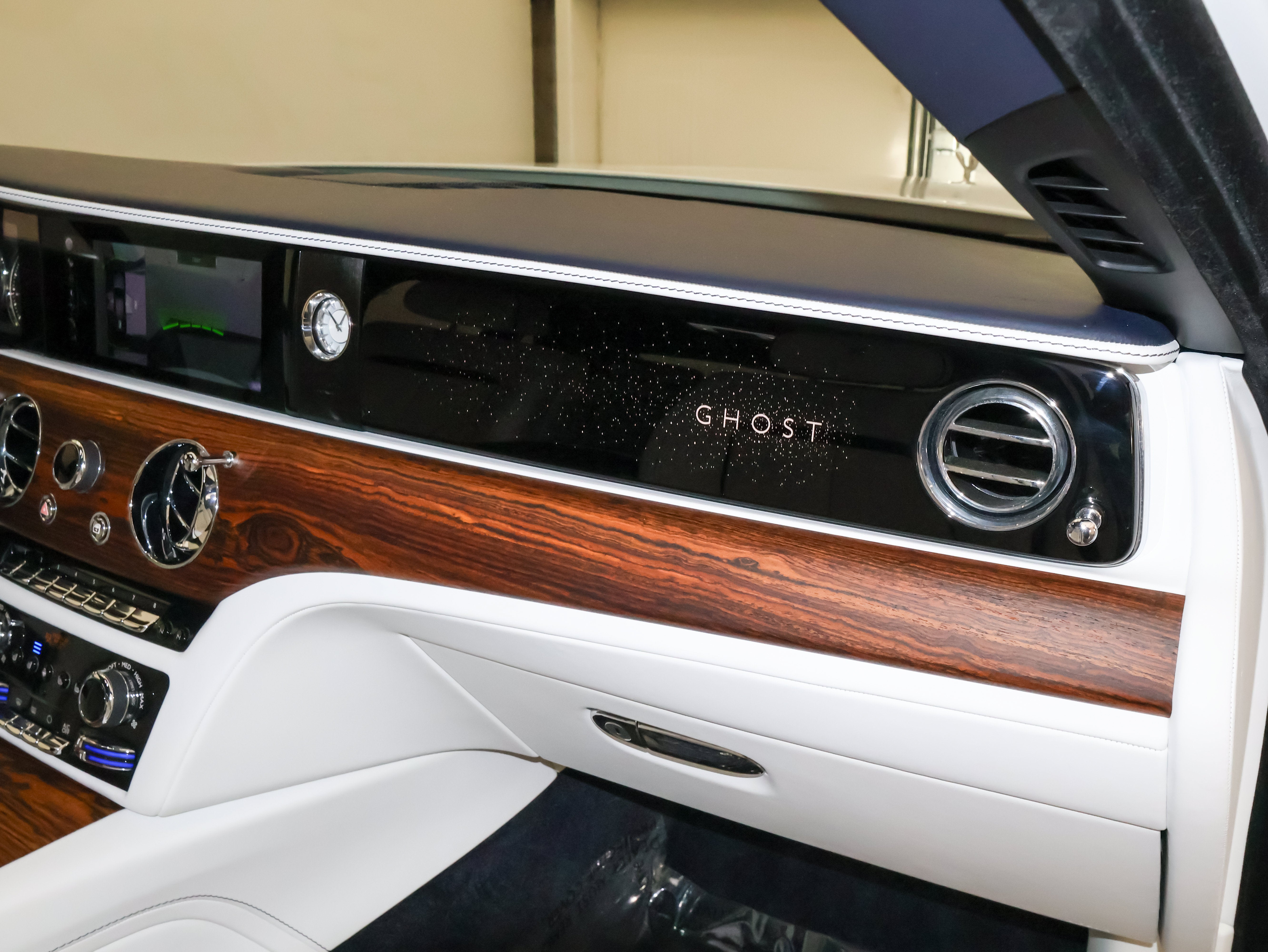 2022 Rolls-Royce Ghost Base