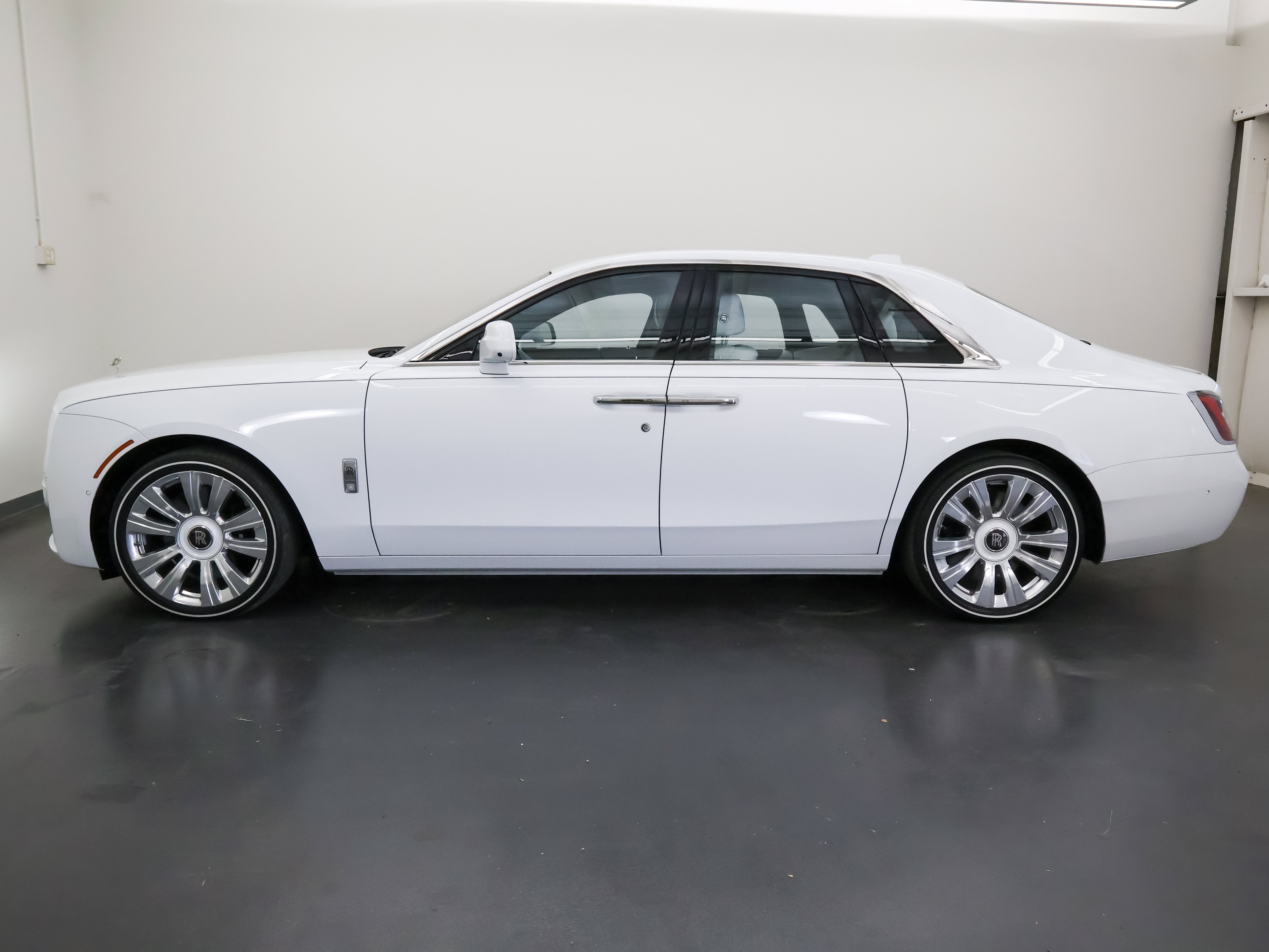 2022 Rolls-Royce Ghost Base
