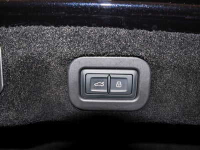 2022 Bentley Flying Spur V8