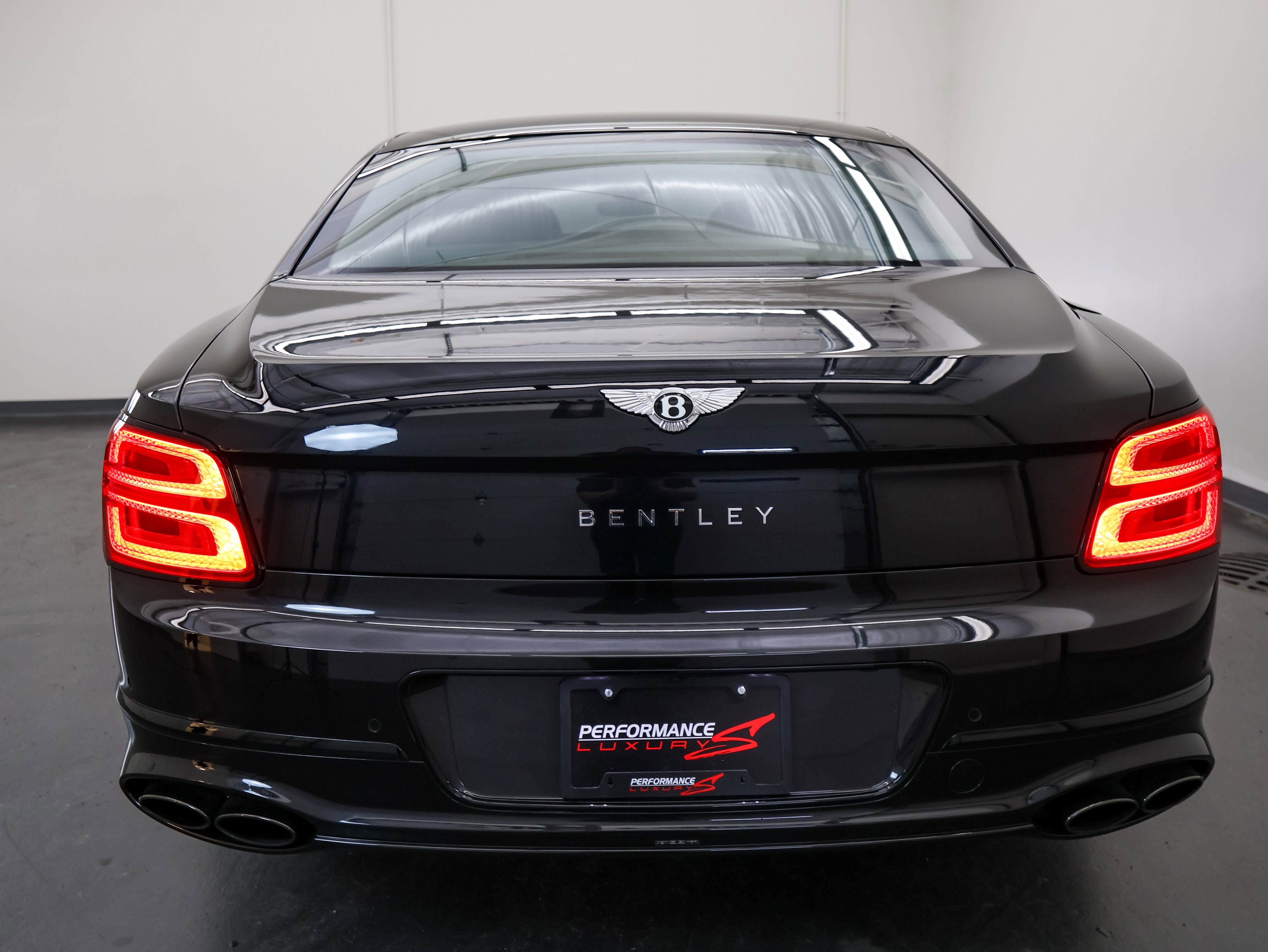 2022 Bentley Flying Spur V8