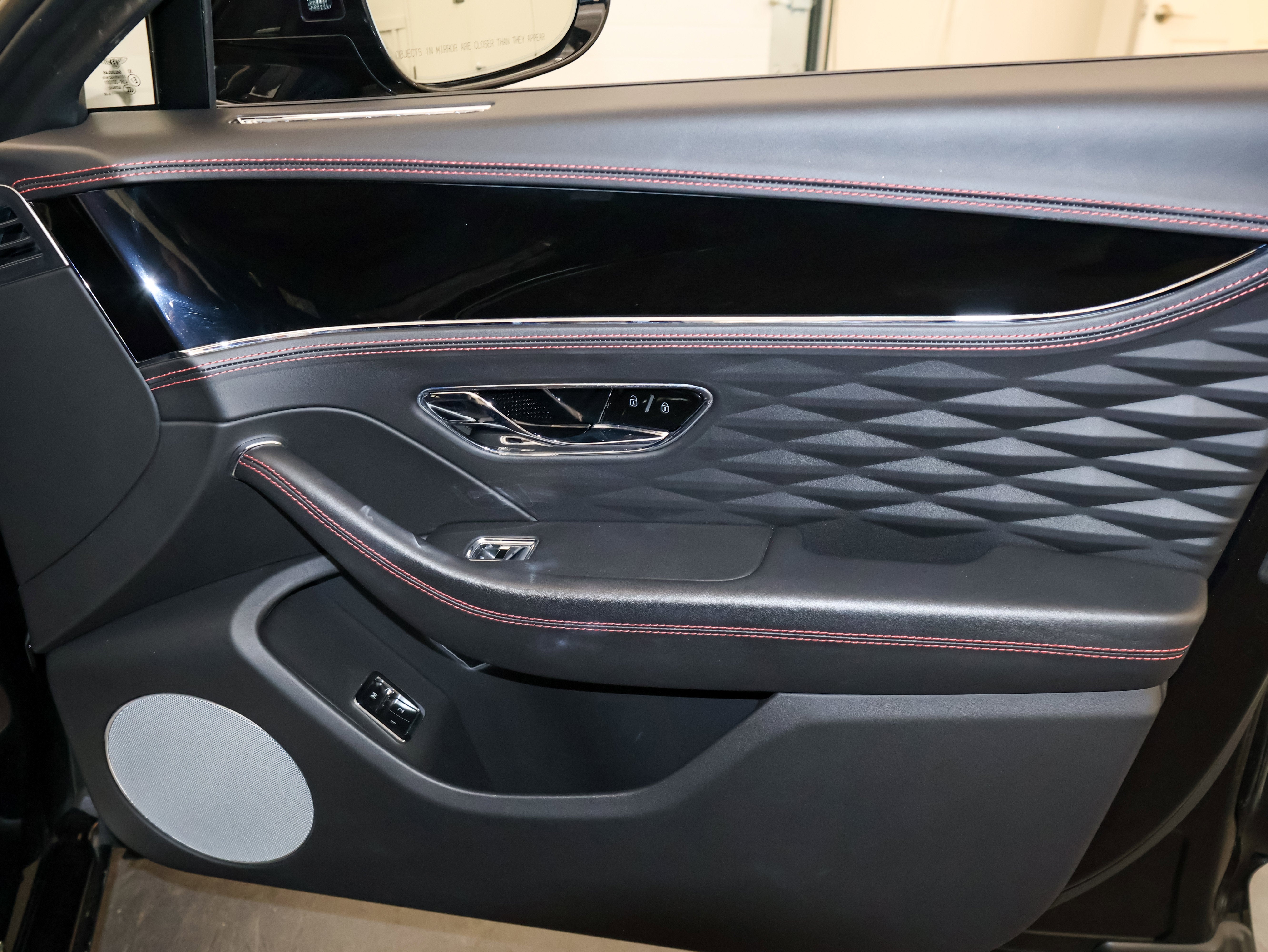 2022 Bentley Flying Spur V8