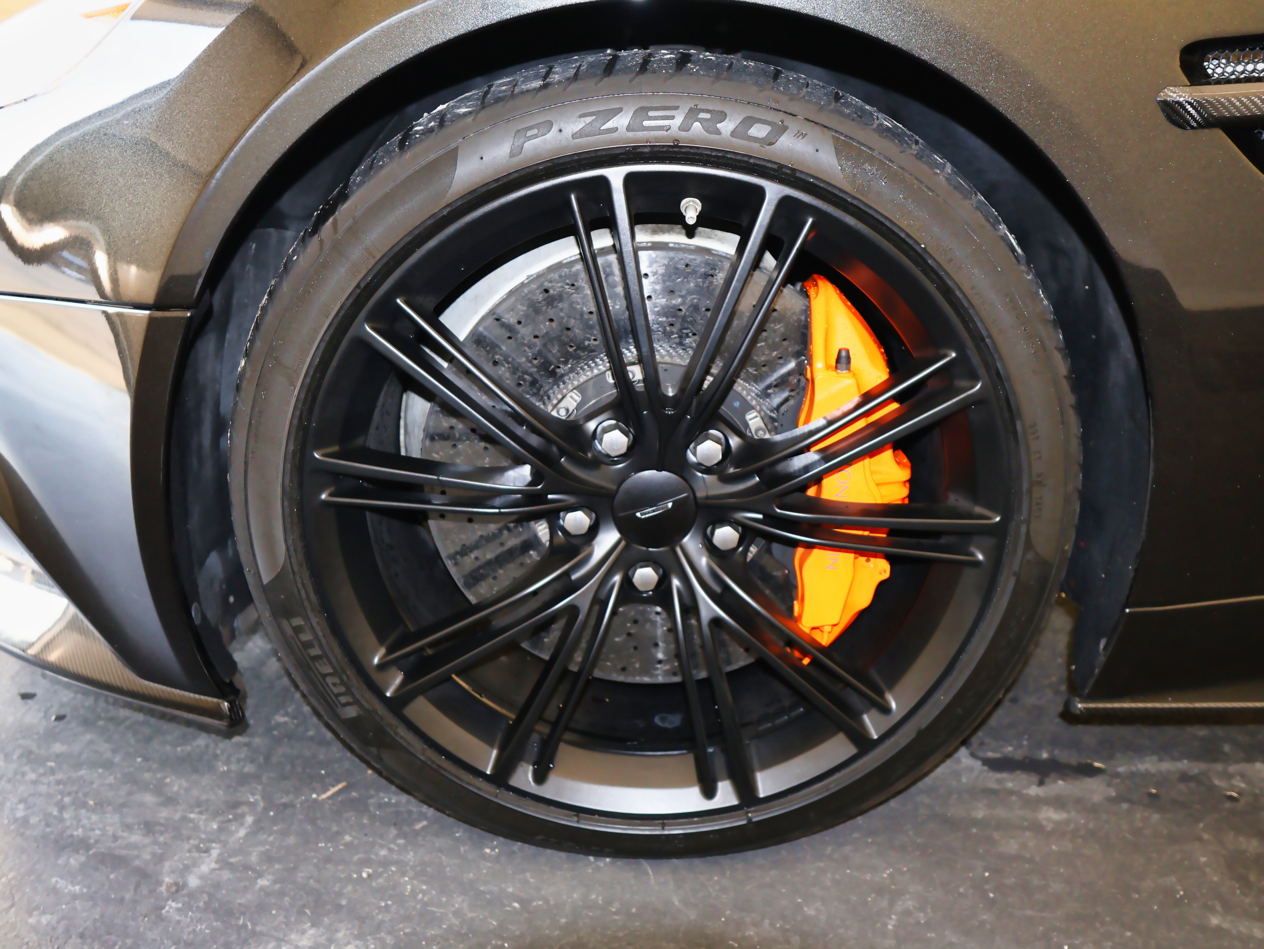 2014 Aston Martin Vanquish Volante