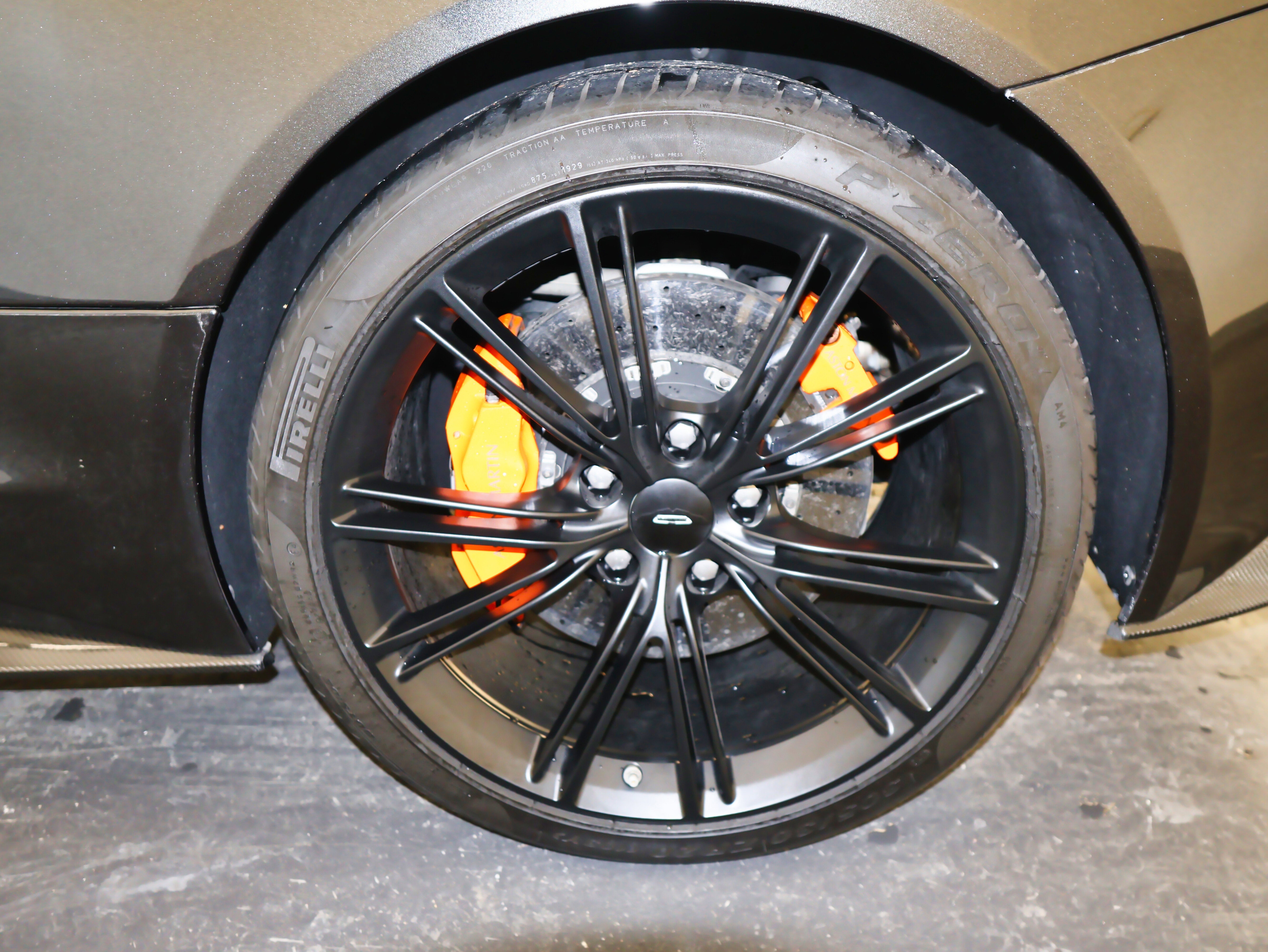 2014 Aston Martin Vanquish Volante