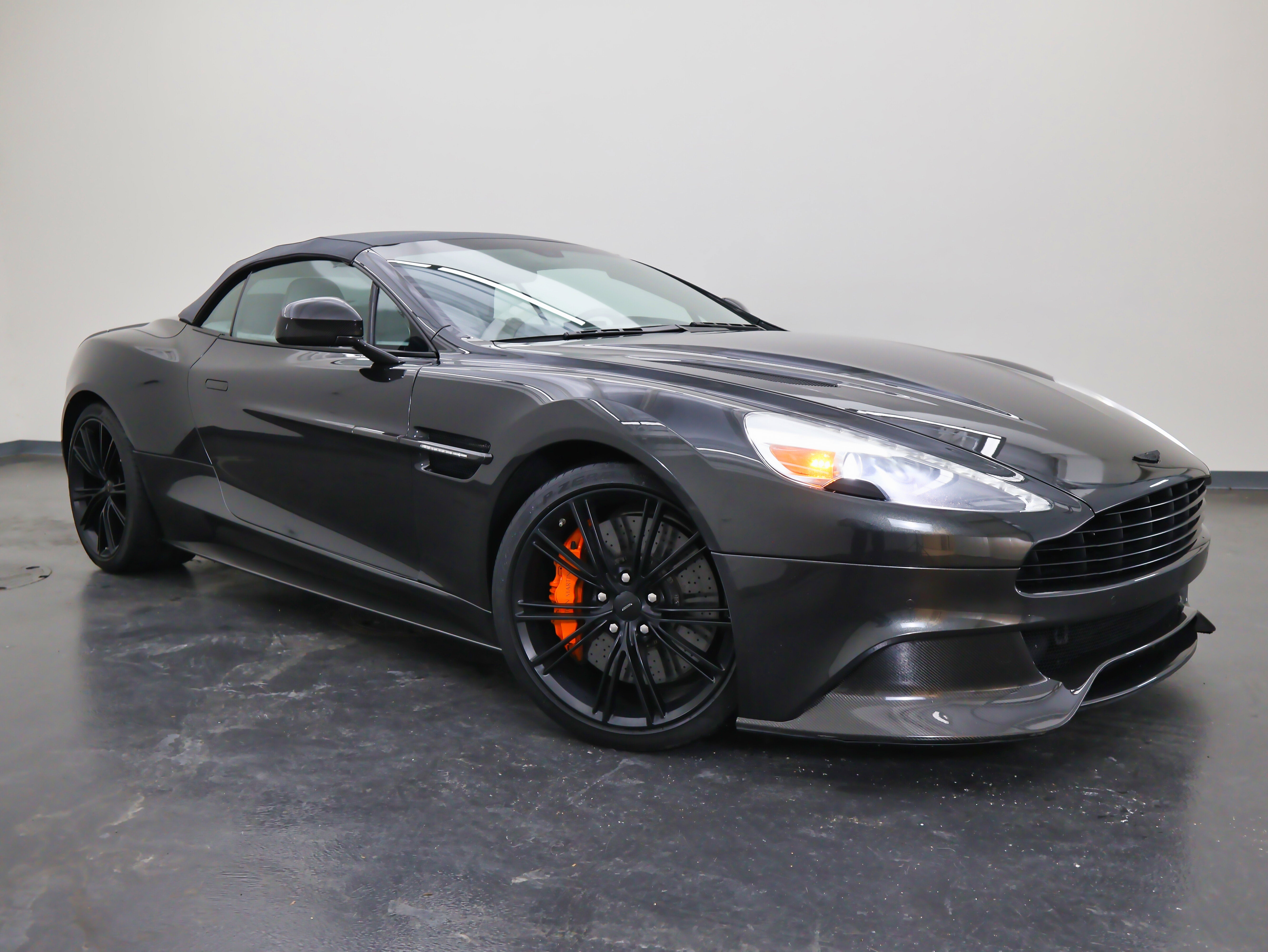 2014 Aston Martin Vanquish Volante