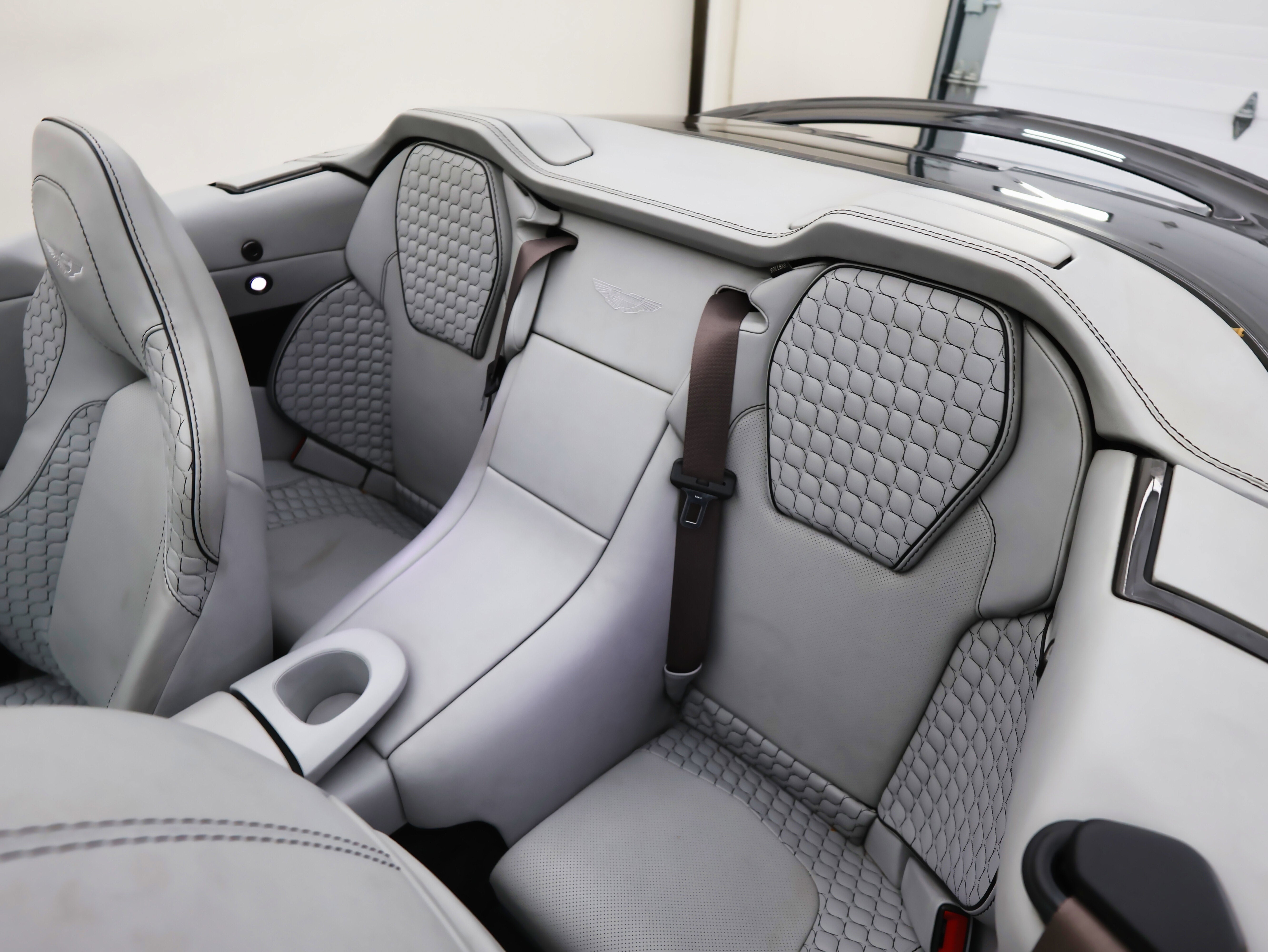 2014 Aston Martin Vanquish Volante