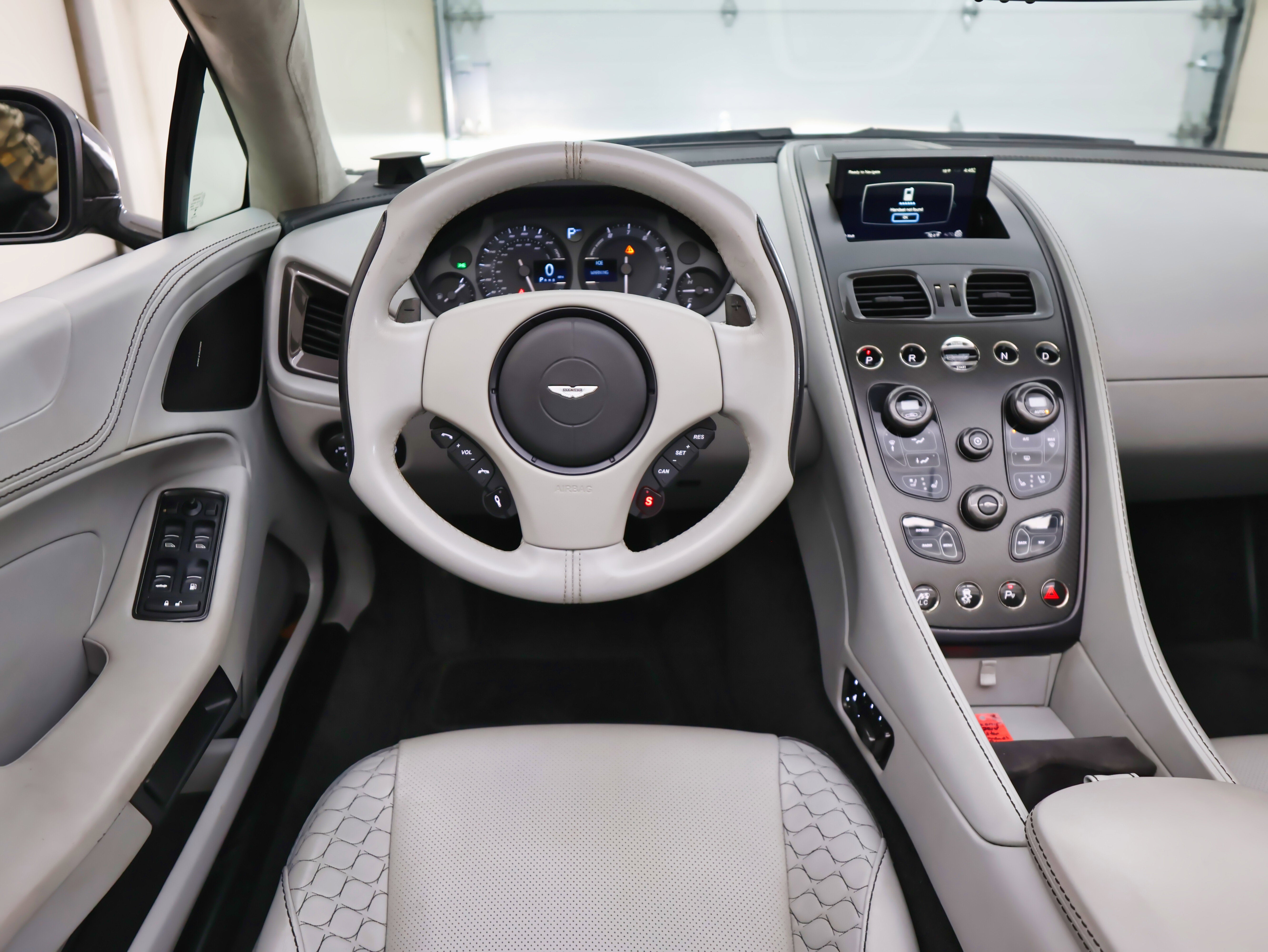 2014 Aston Martin Vanquish Volante