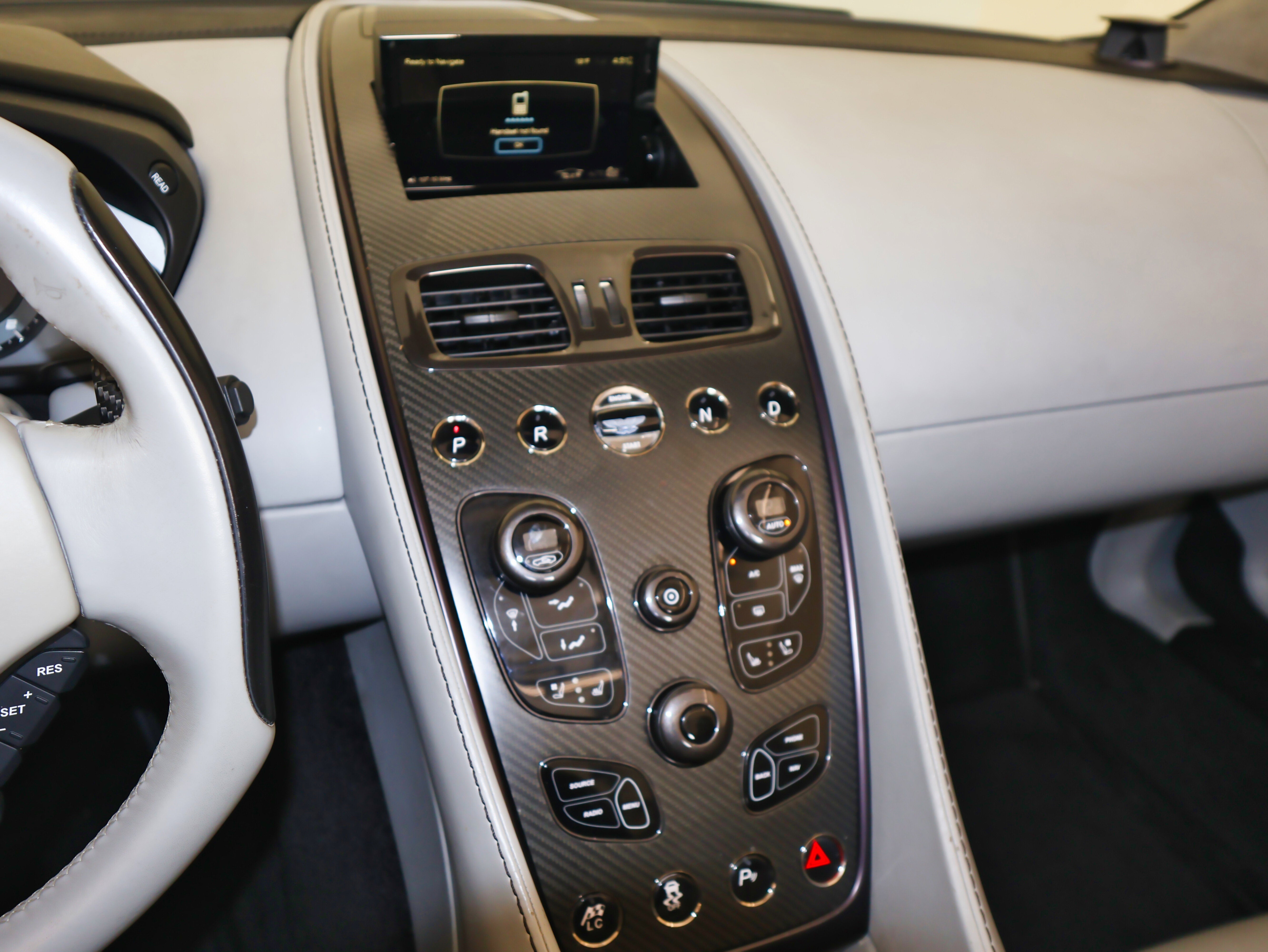 2014 Aston Martin Vanquish Volante