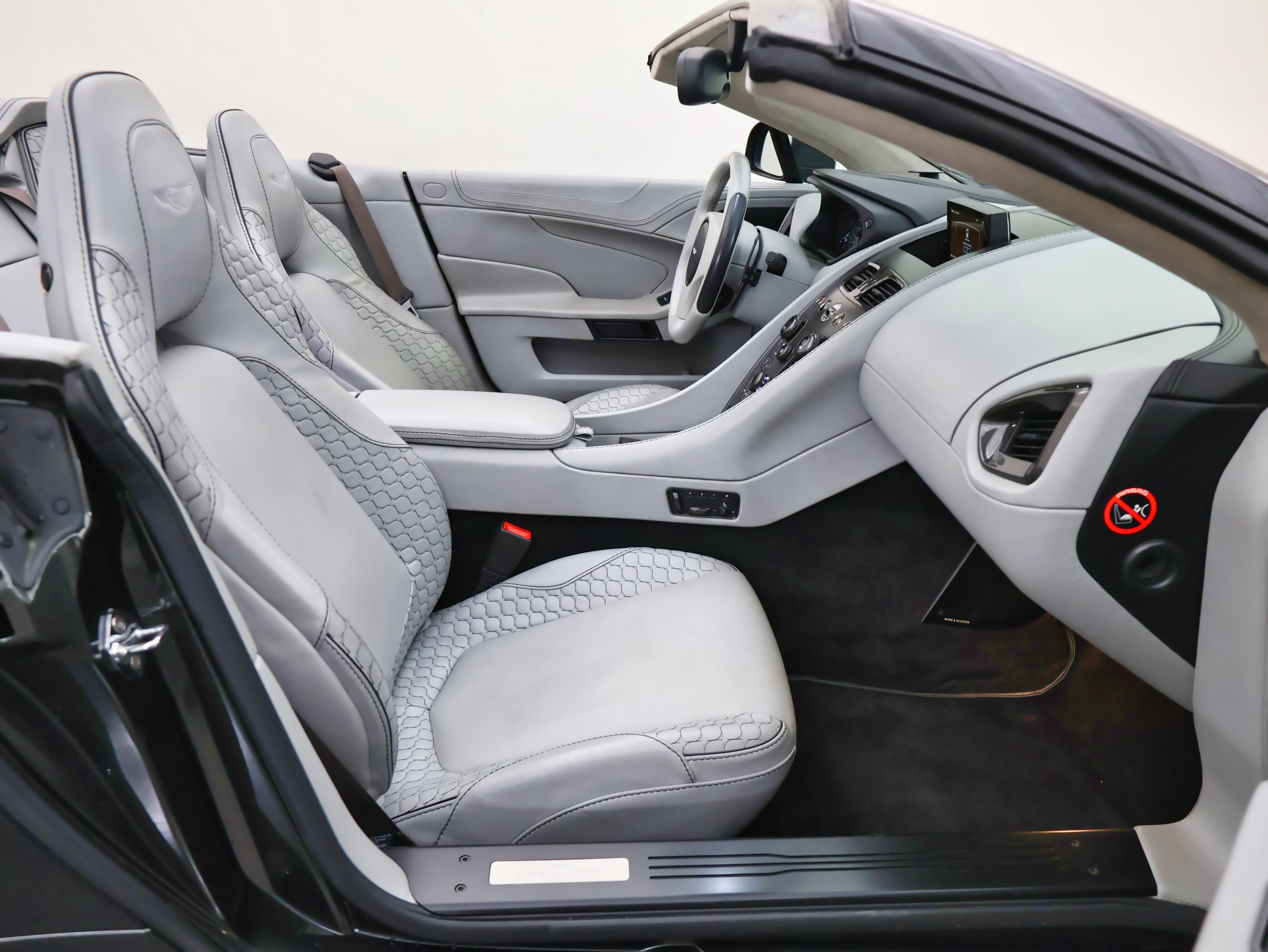 2014 Aston Martin Vanquish Volante