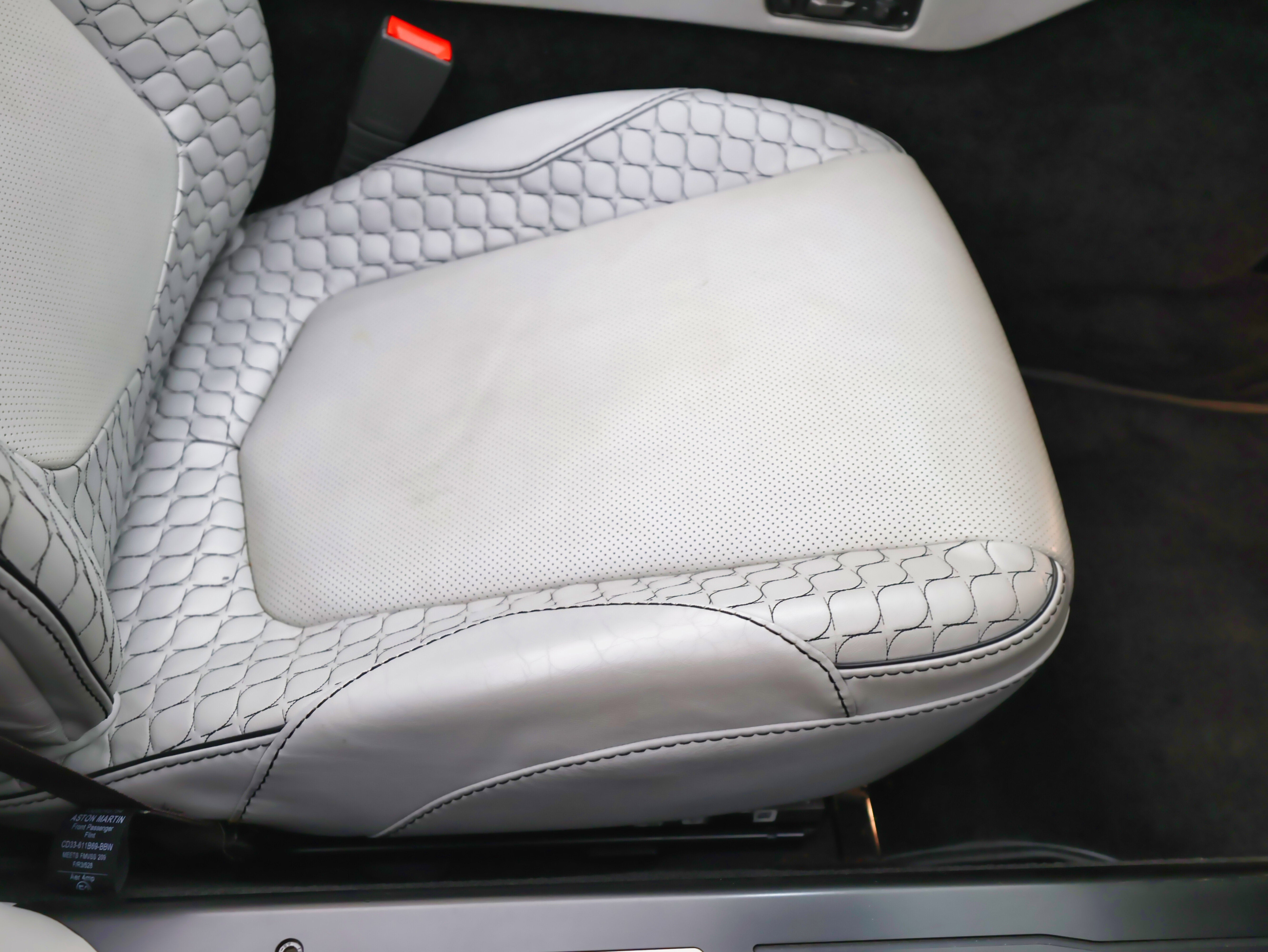 2014 Aston Martin Vanquish Volante