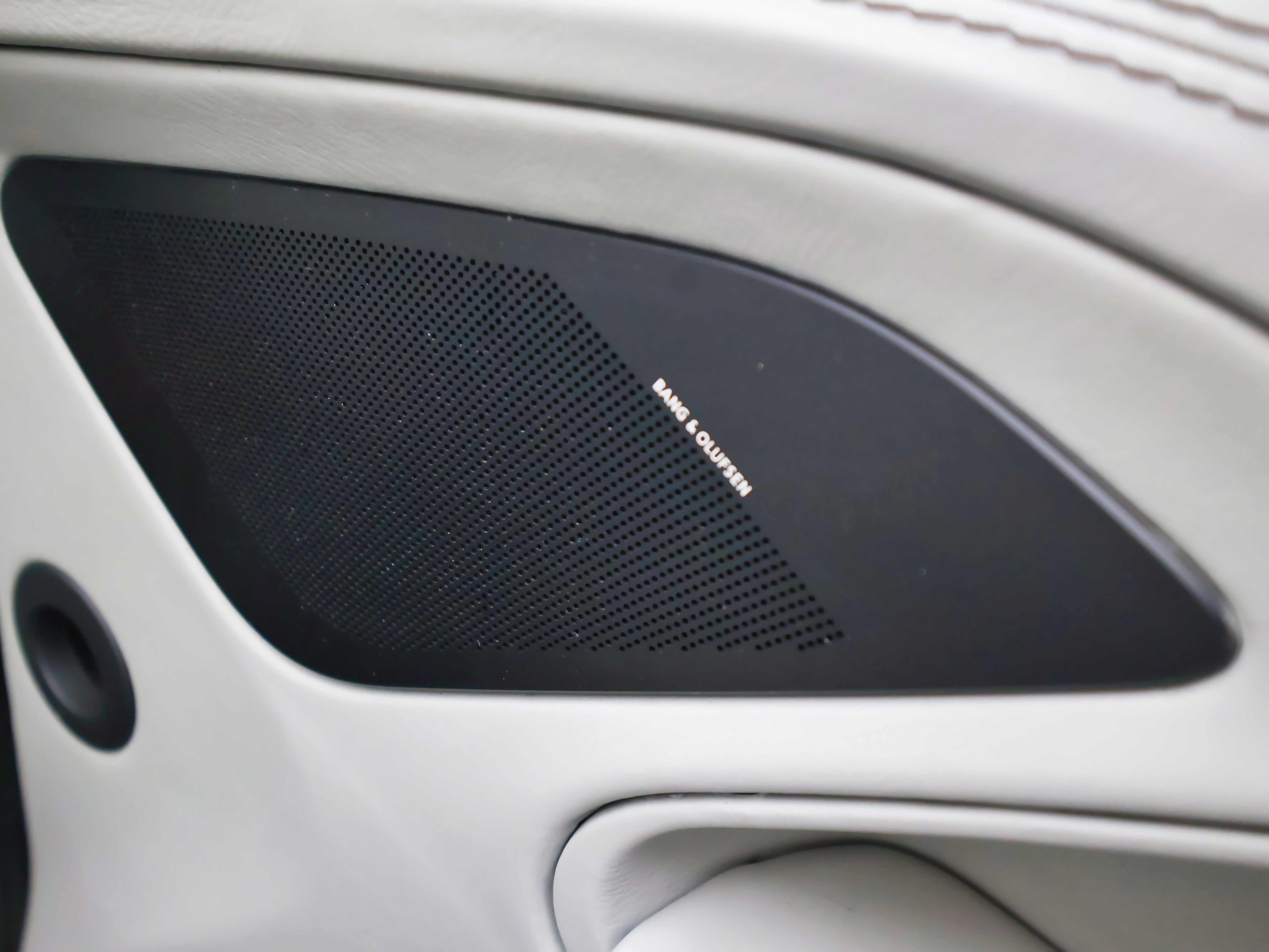 2014 Aston Martin Vanquish Volante