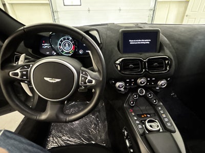 2021 Aston Martin Vantage Base