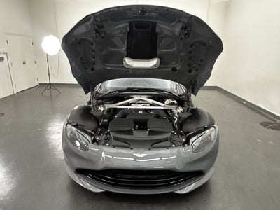 2021 Aston Martin Vantage Base