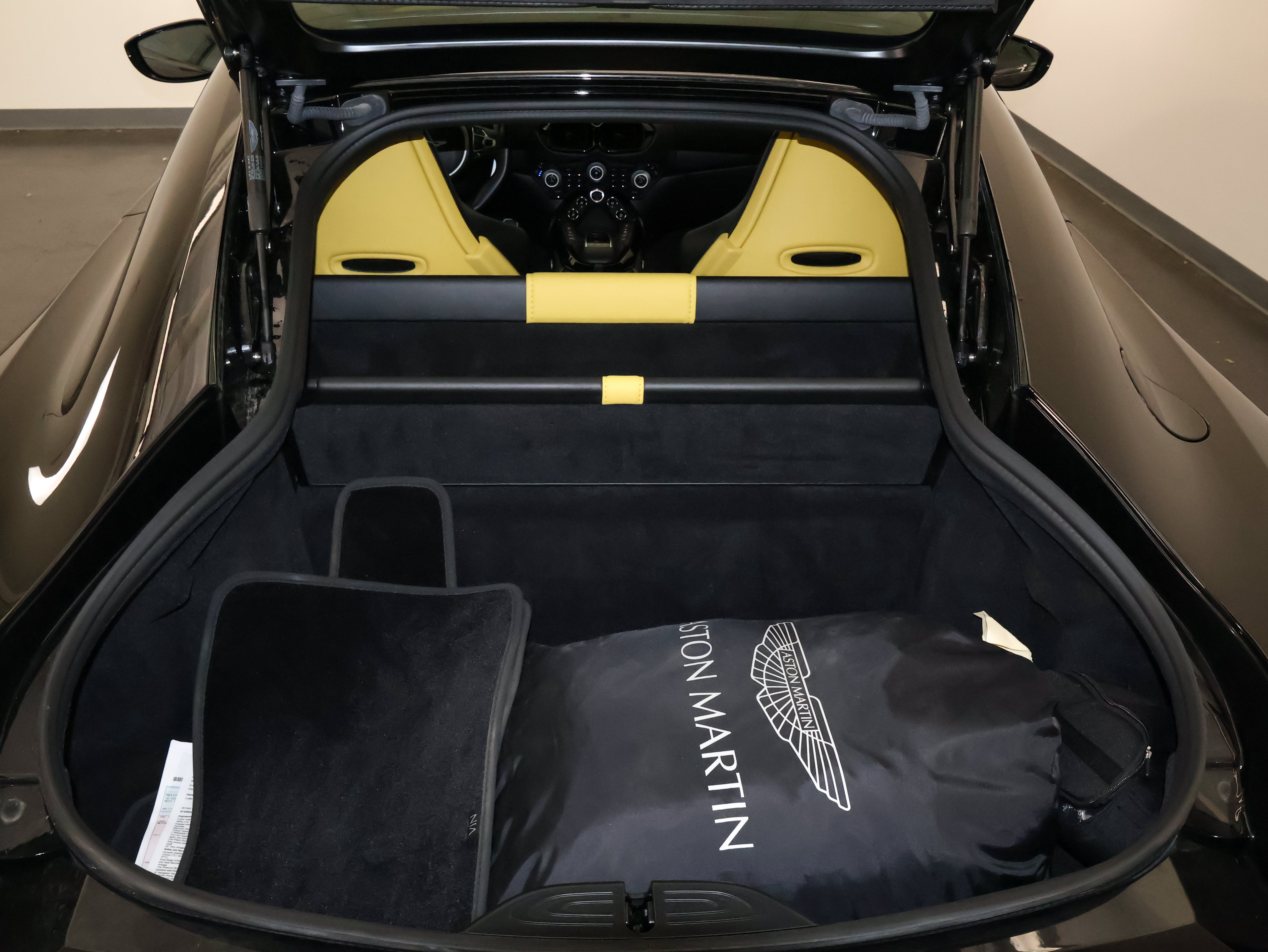 2019 Aston Martin Vantage Base