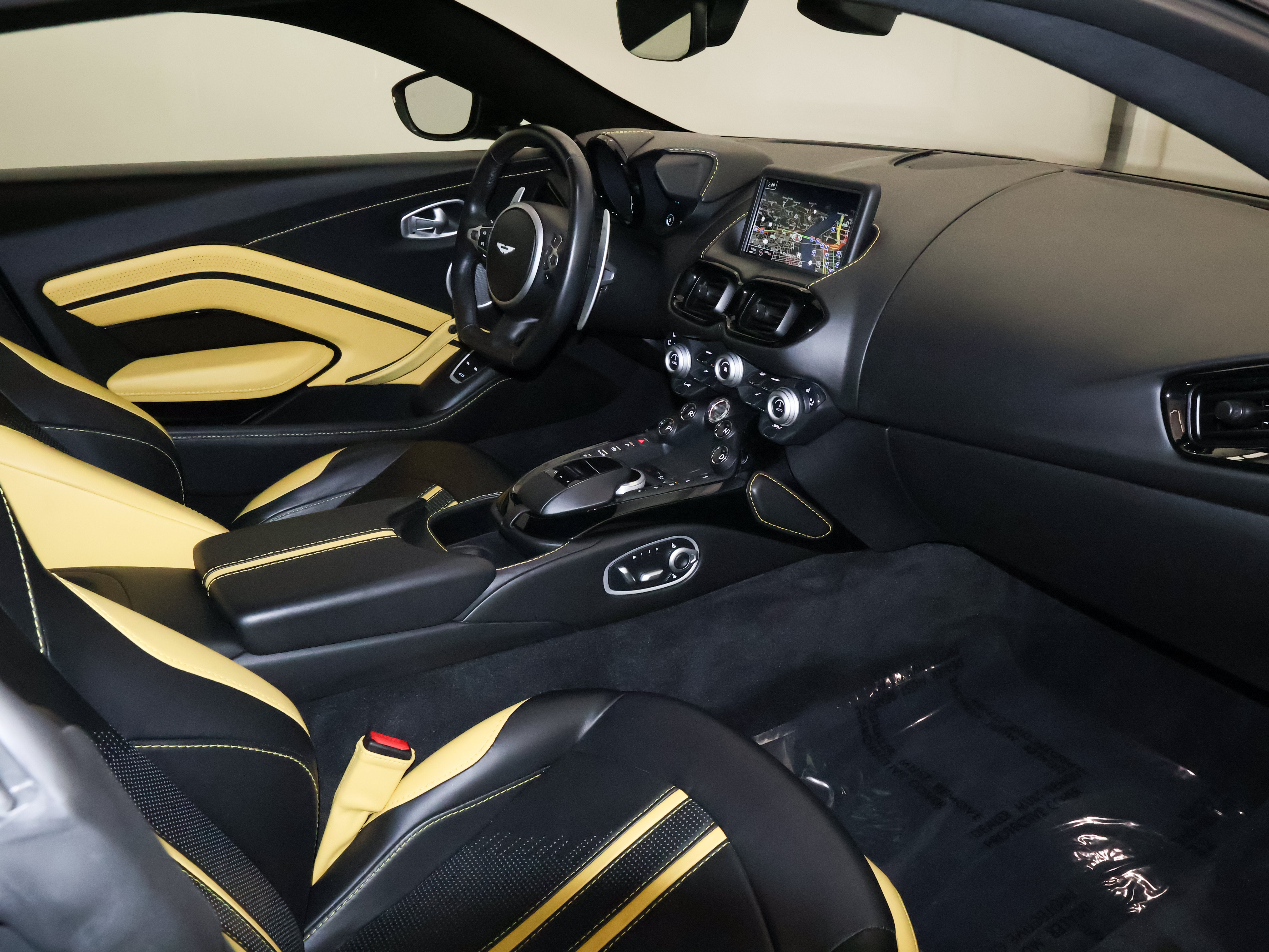 2019 Aston Martin Vantage Base