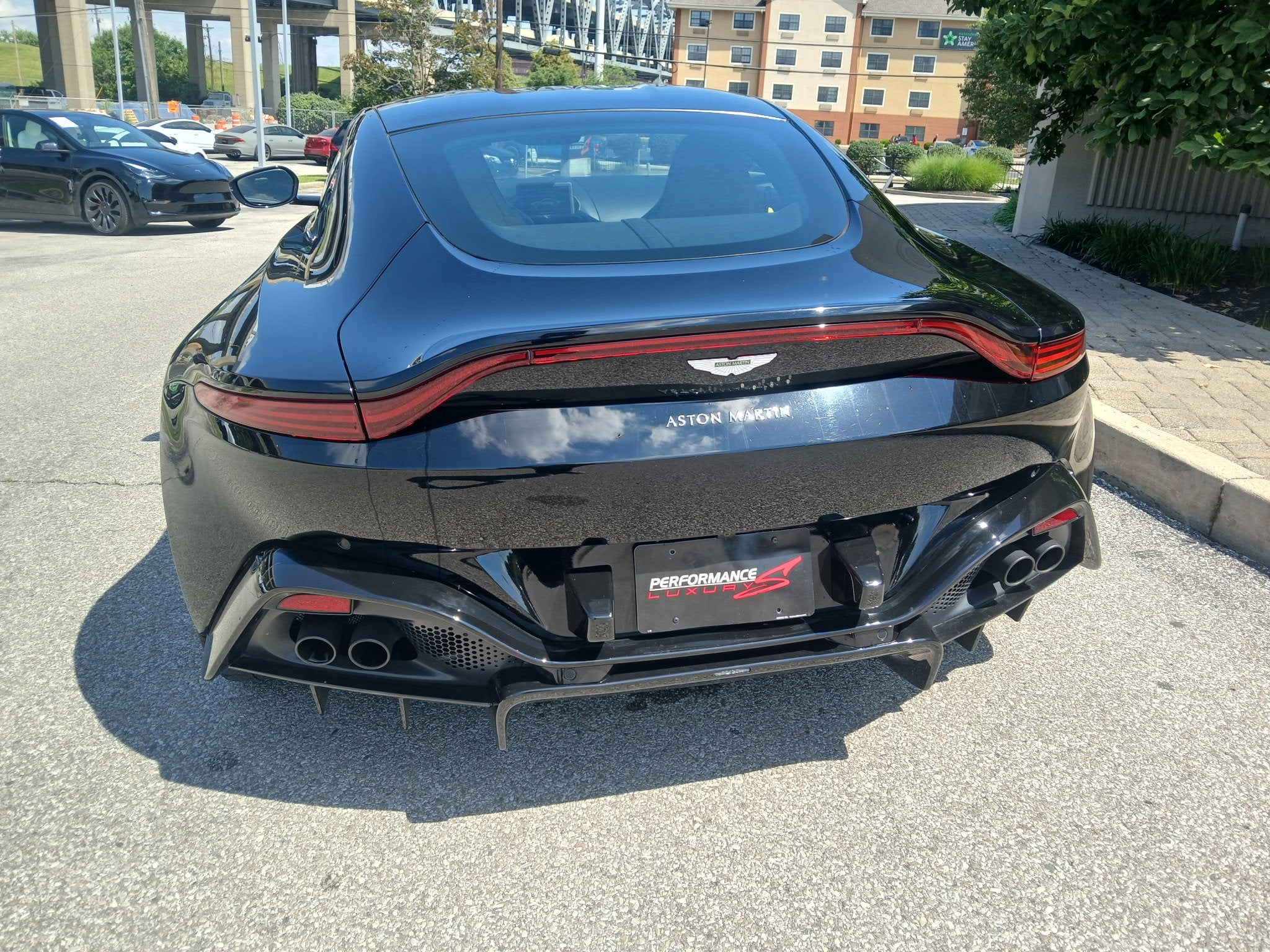 2019 Aston Martin Vantage Base