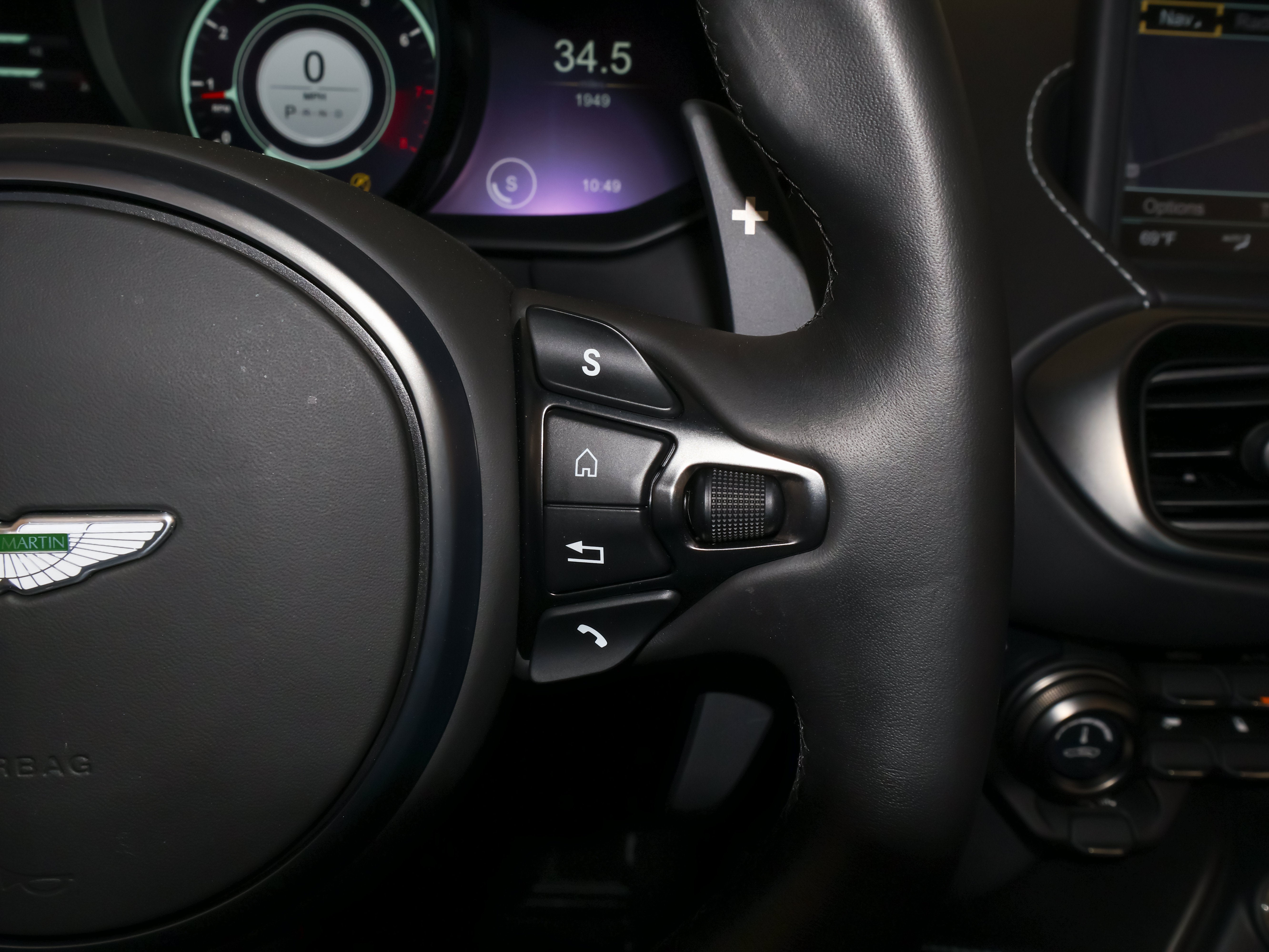2023 Aston Martin Vantage Roadster