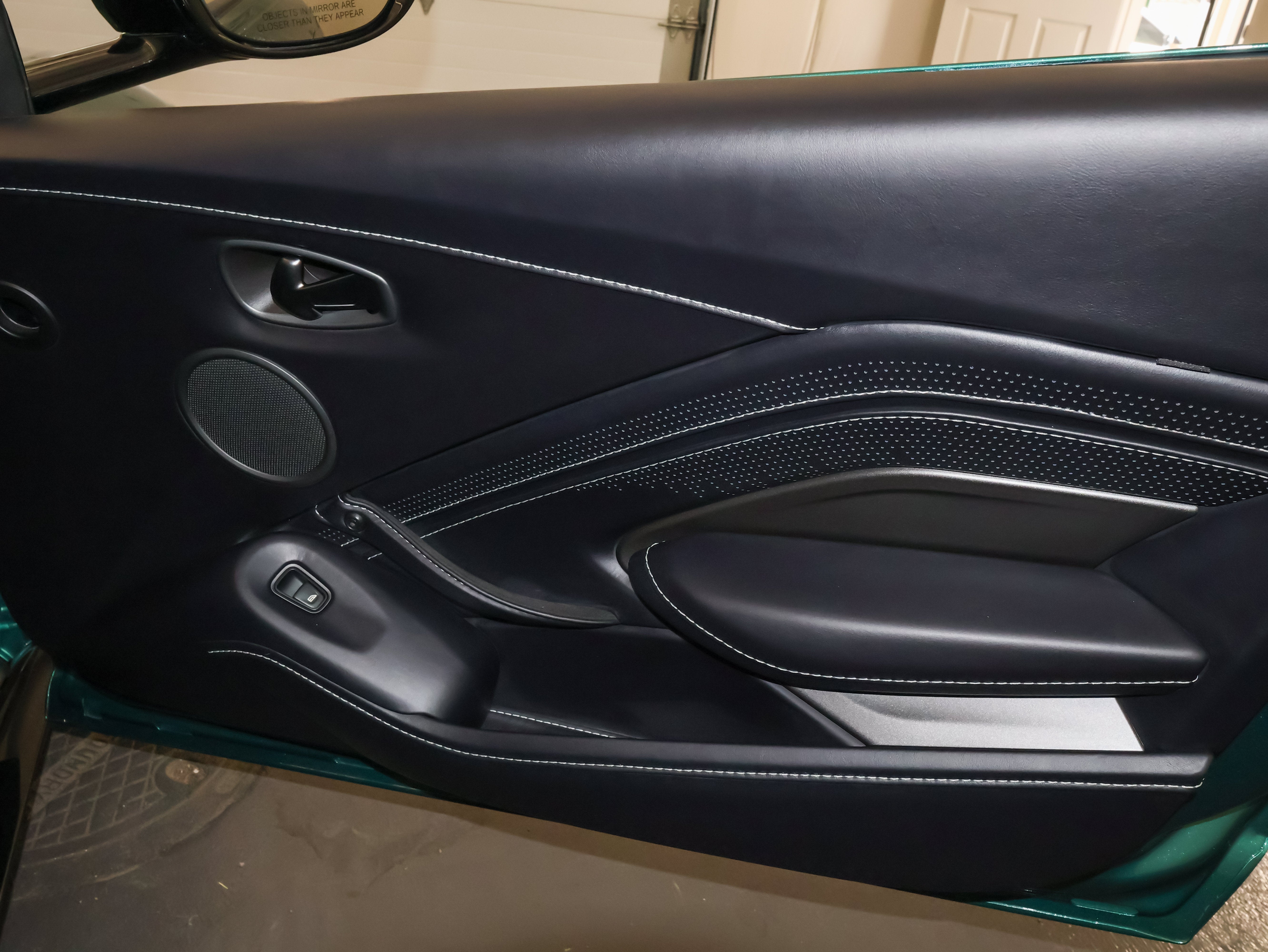 2023 Aston Martin Vantage Roadster