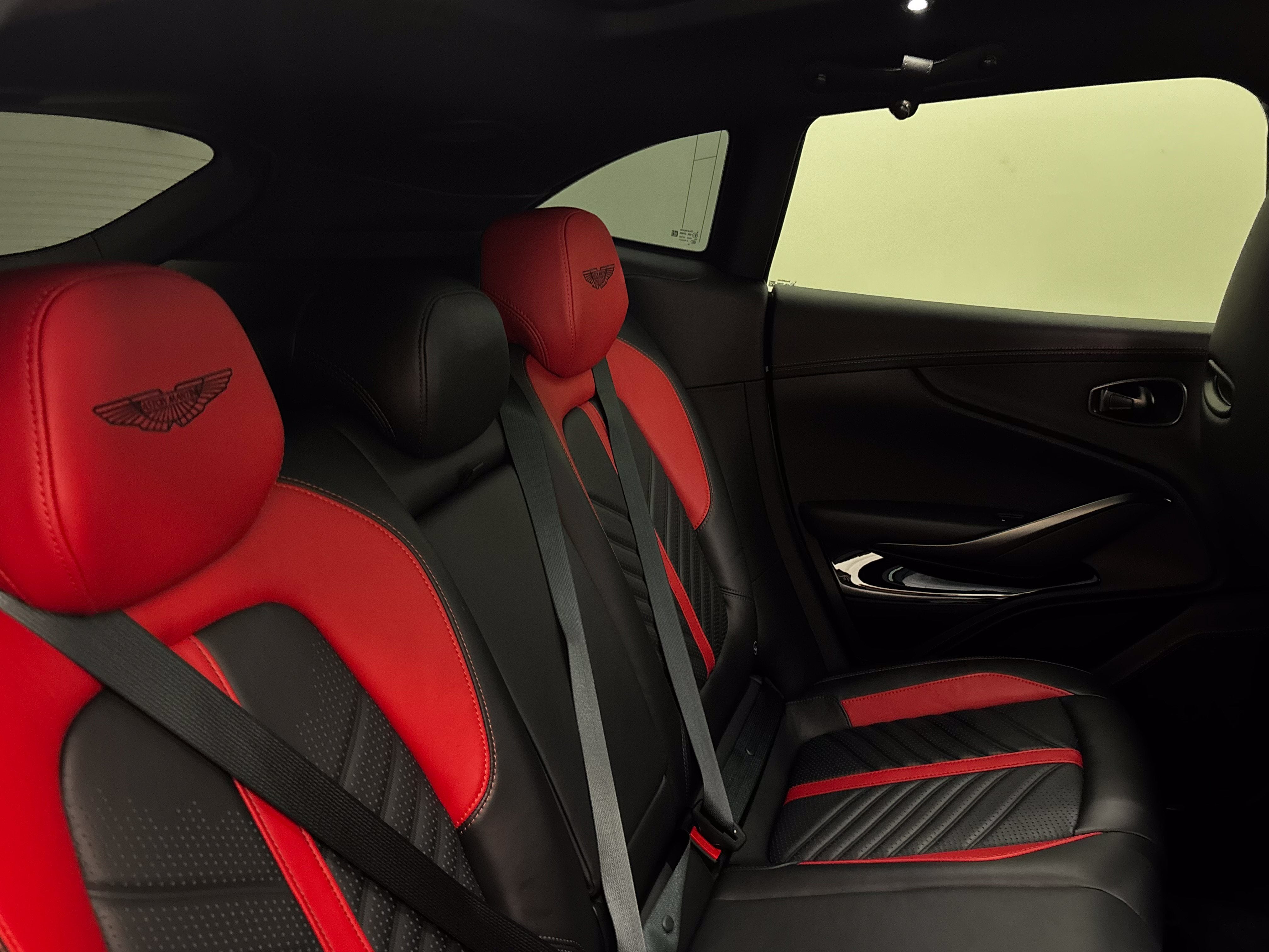 2024 Aston Martin DBX 707